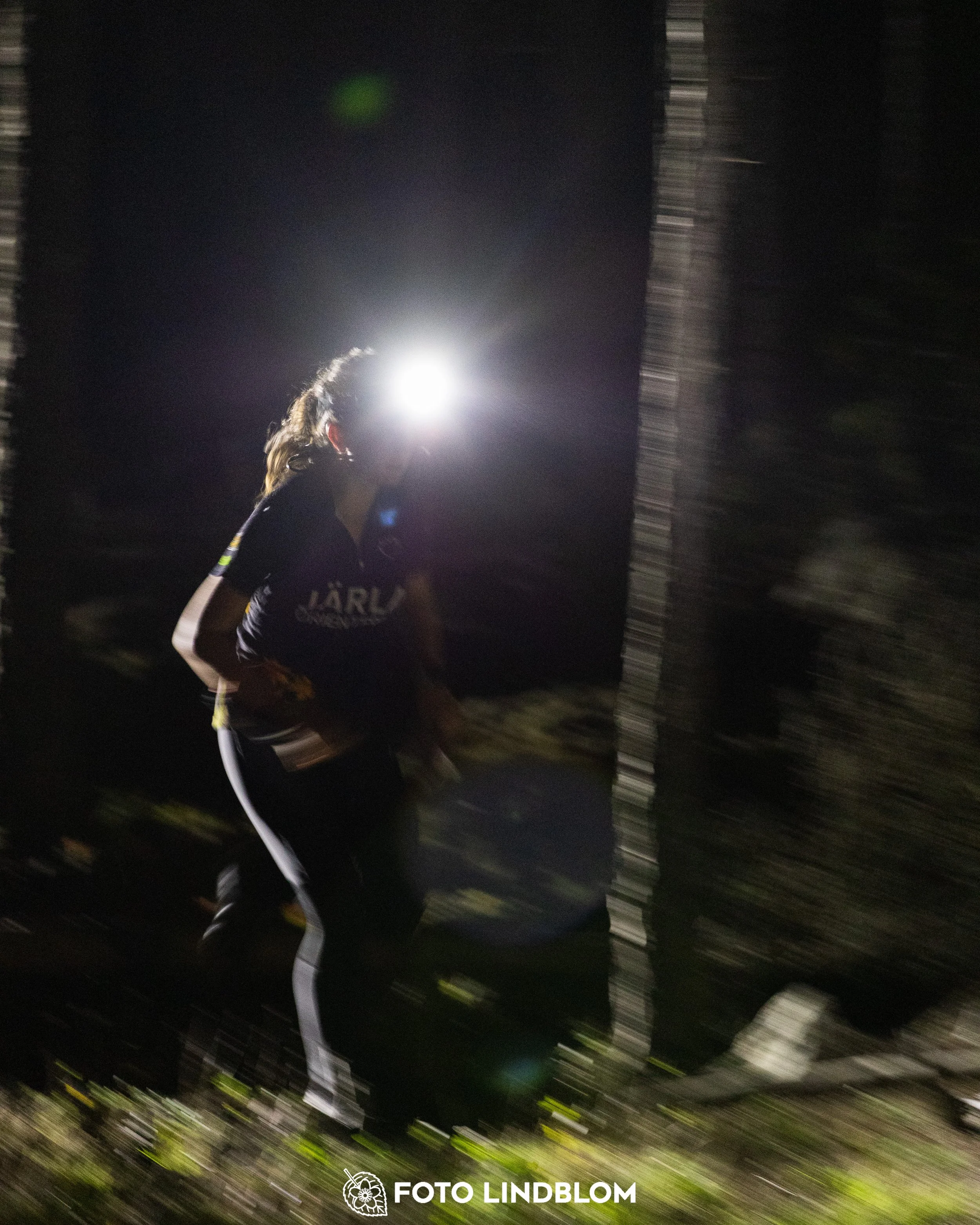 A picture from the Stockholm district championship in night orienteering taken by Foto Lindblom