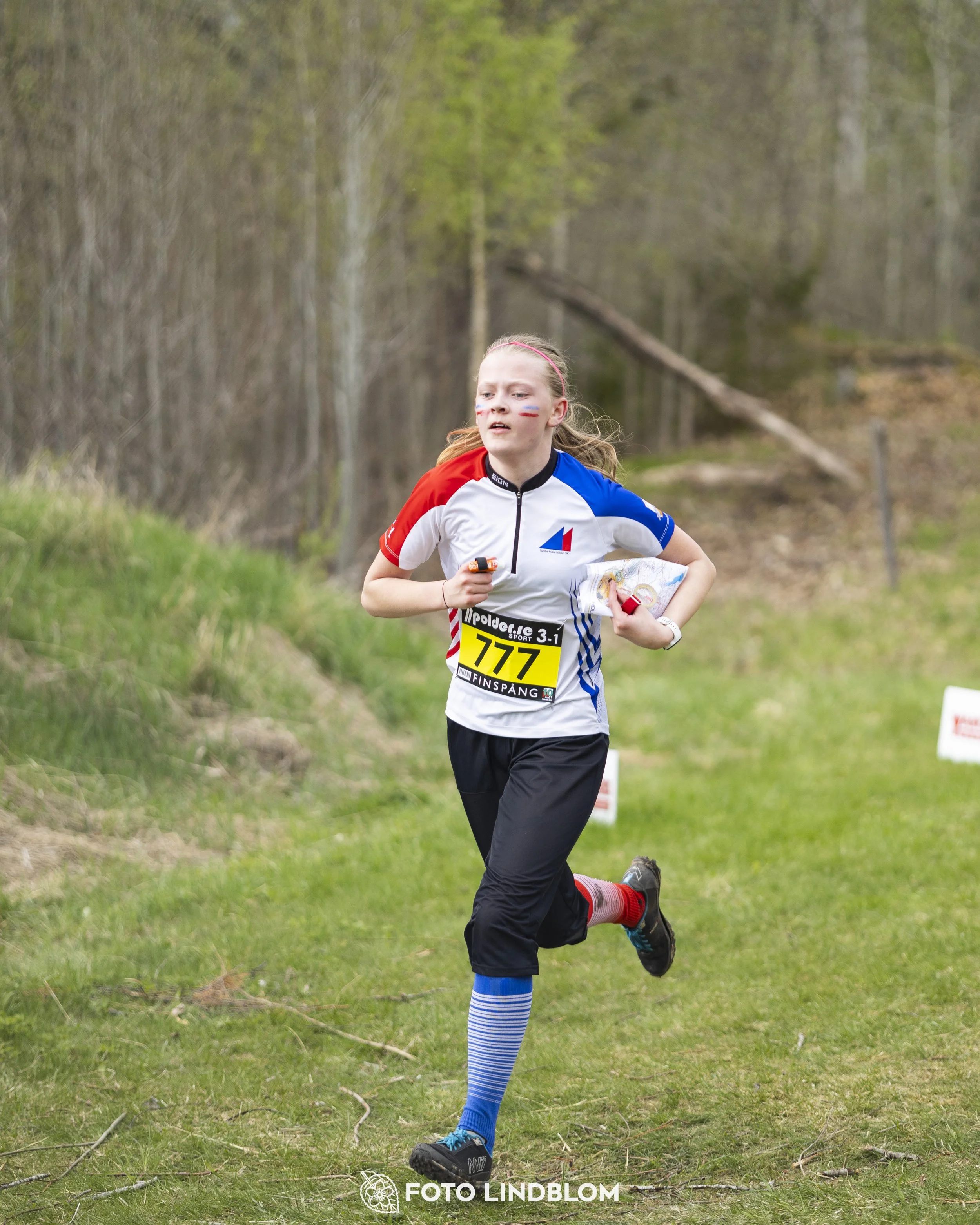 A picture from the youth relay at 10-Mila orienteering competition