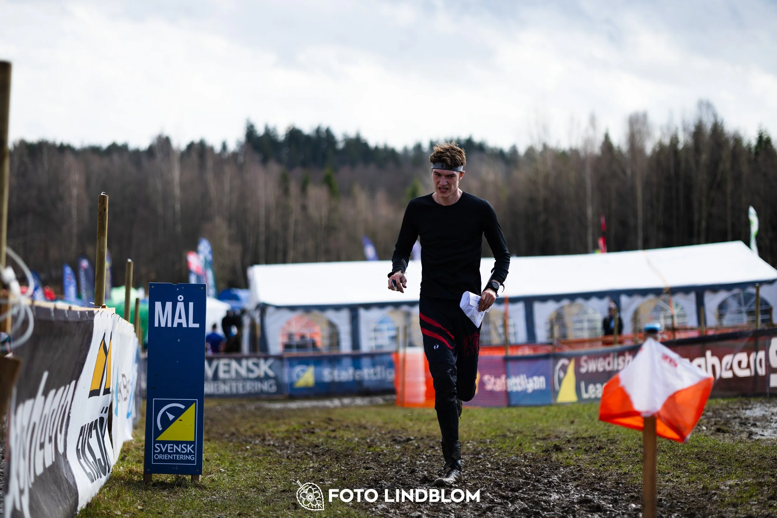 A photo from a middle distance orienteering event in Kolmården during the Swedish League 2026, captured by Foto Lindblom.