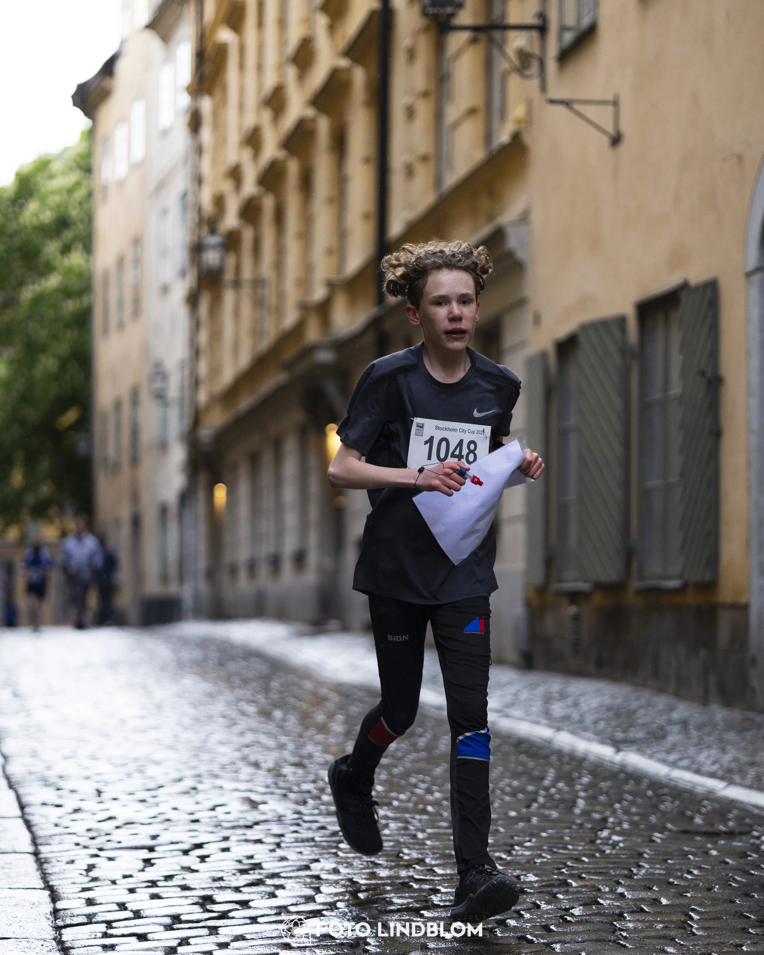 A picture from the first stage of the Stockholm City Cup sprint orienteering competition in "gamla stan" which is the old part of Stockholm