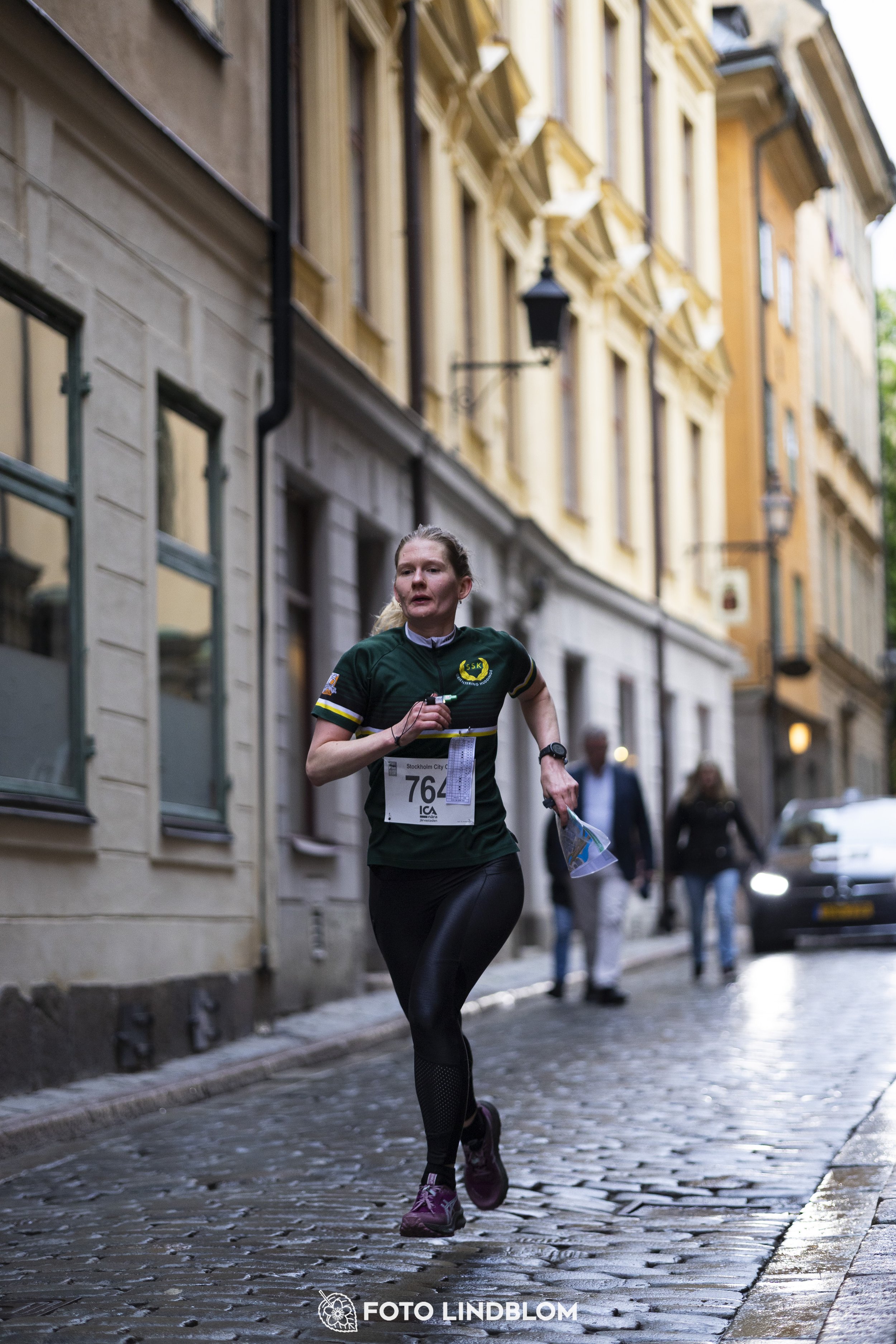 A picture from the first stage of the Stockholm City Cup sprint orienteering competition in "gamla stan" which is the old part of Stockholm