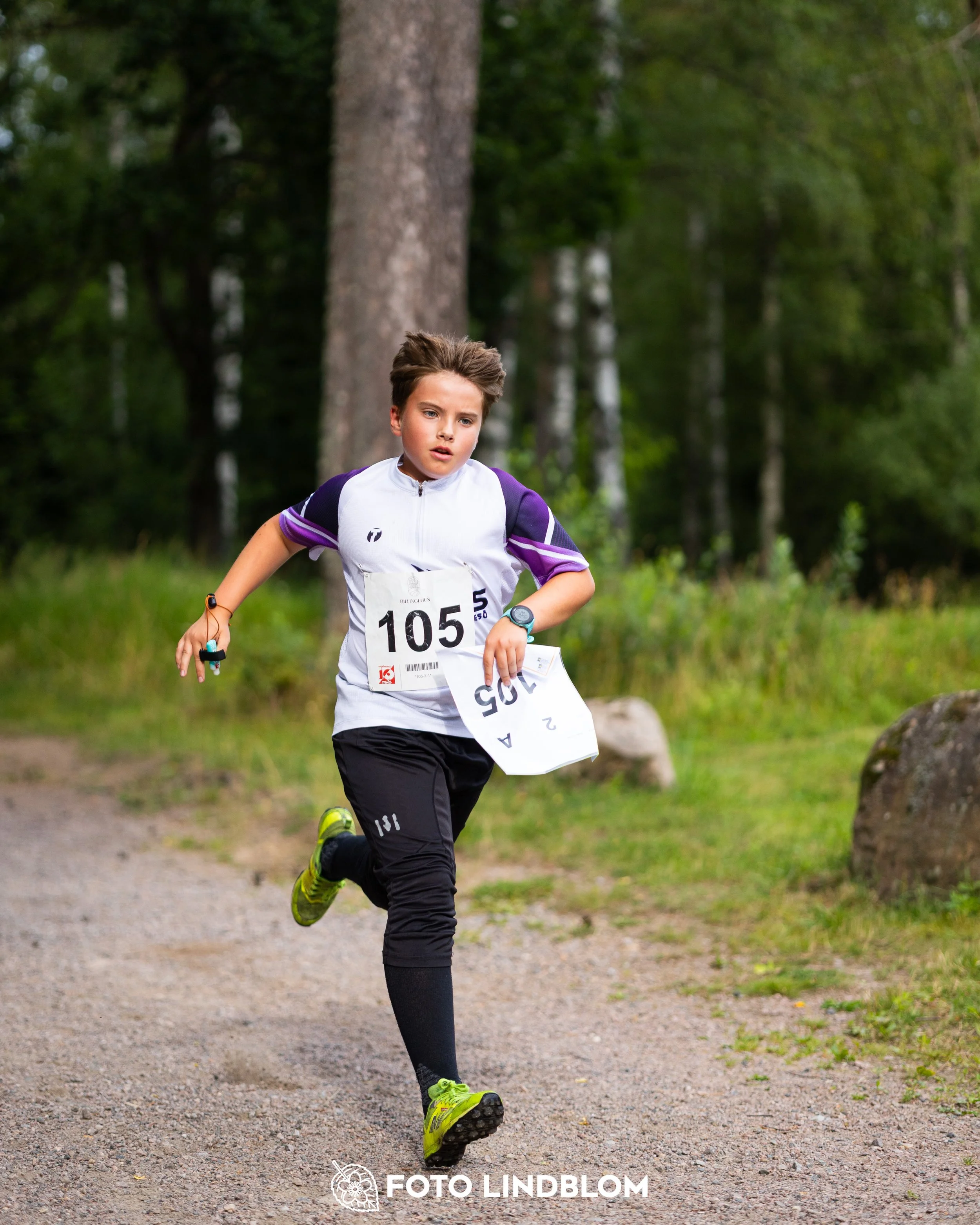 A picture from the youth 10 mila orienteering competition taken by Foto Lindblom