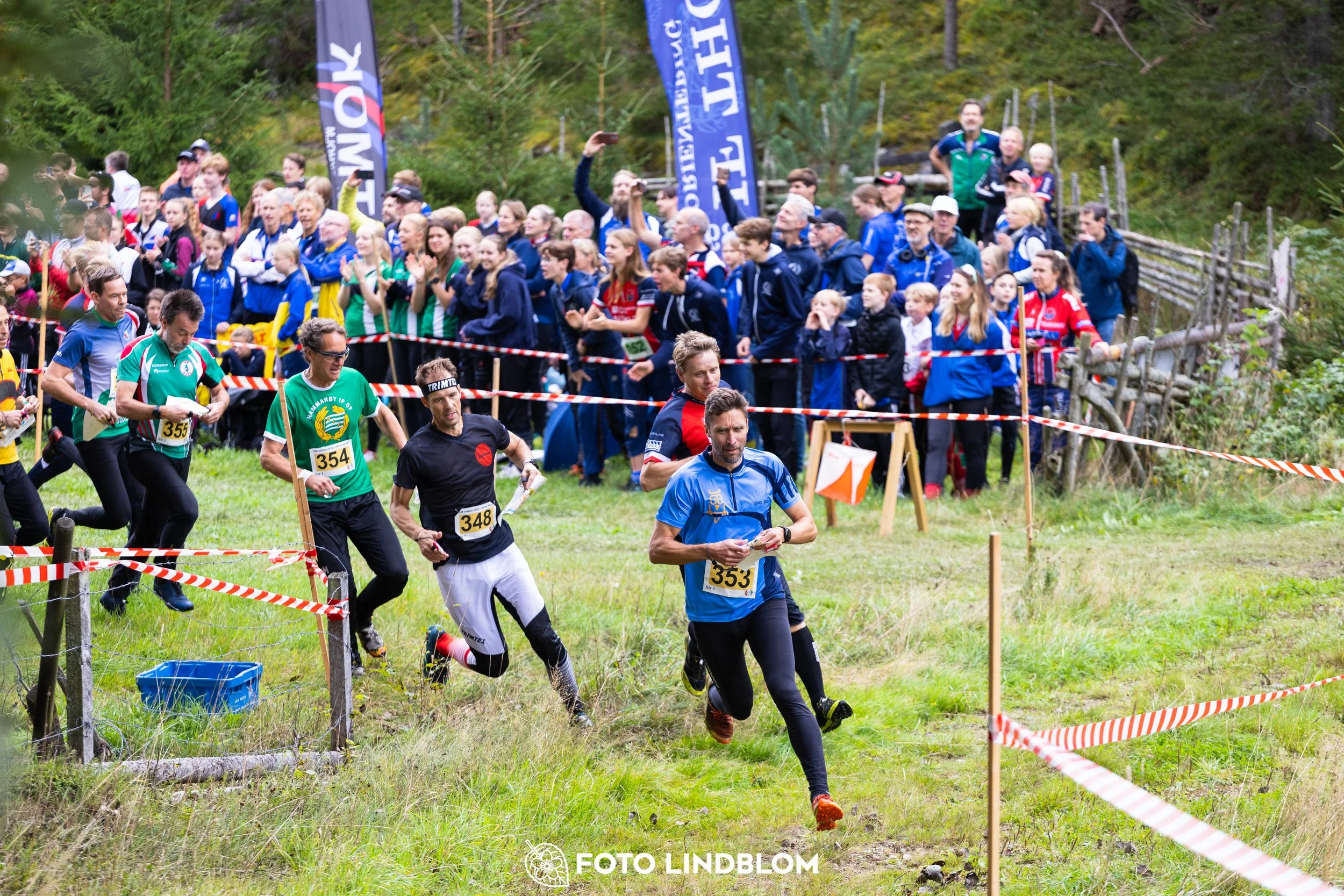 A picture from the Stockholm district championship in relay orienteering taken by Foto Lindblom