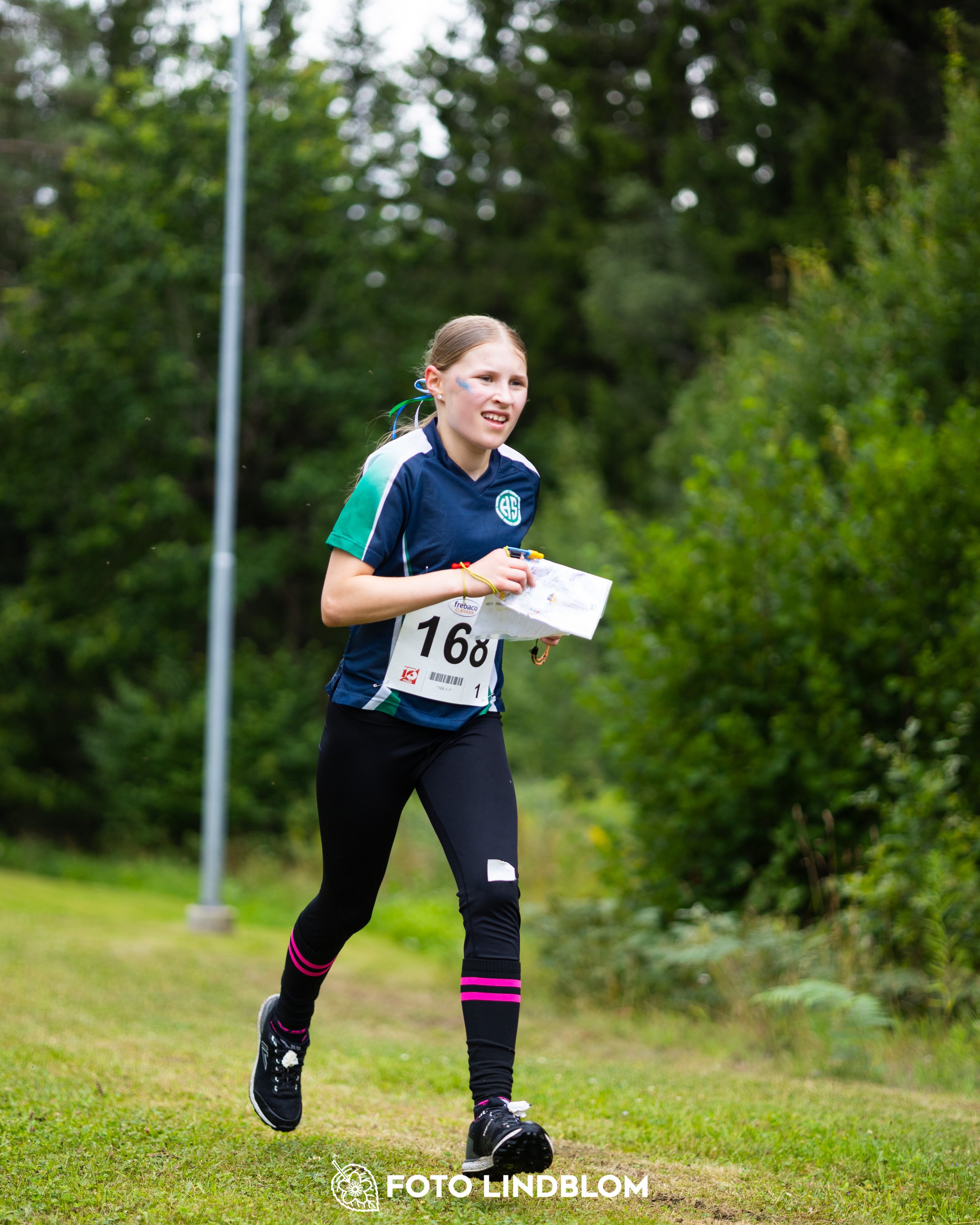 A picture from the youth 10 mila orienteering competition taken by Foto Lindblom