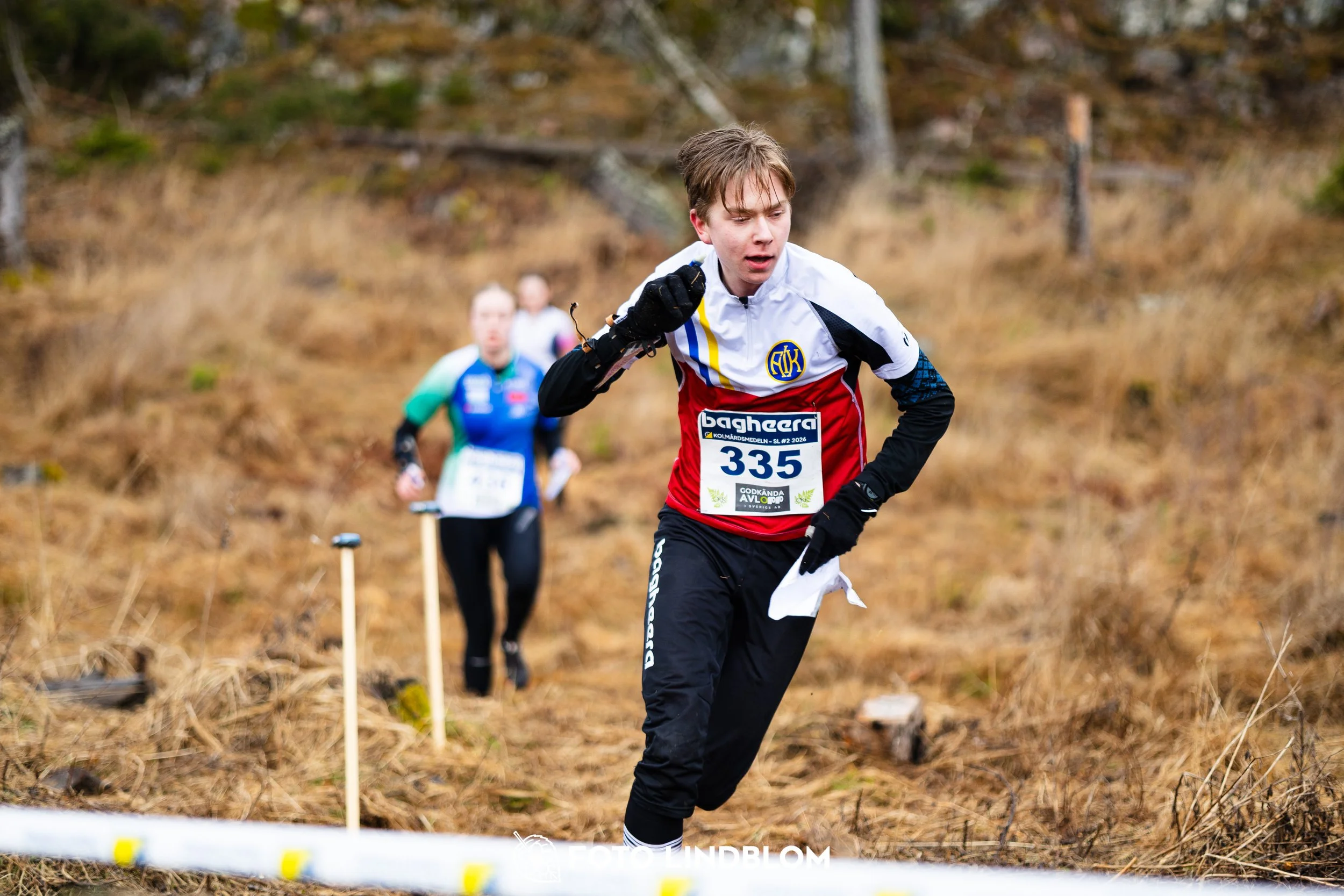 A scene from the Swedish League middle distance event in Kolmården spring 2026, captured by Foto Lindblom.