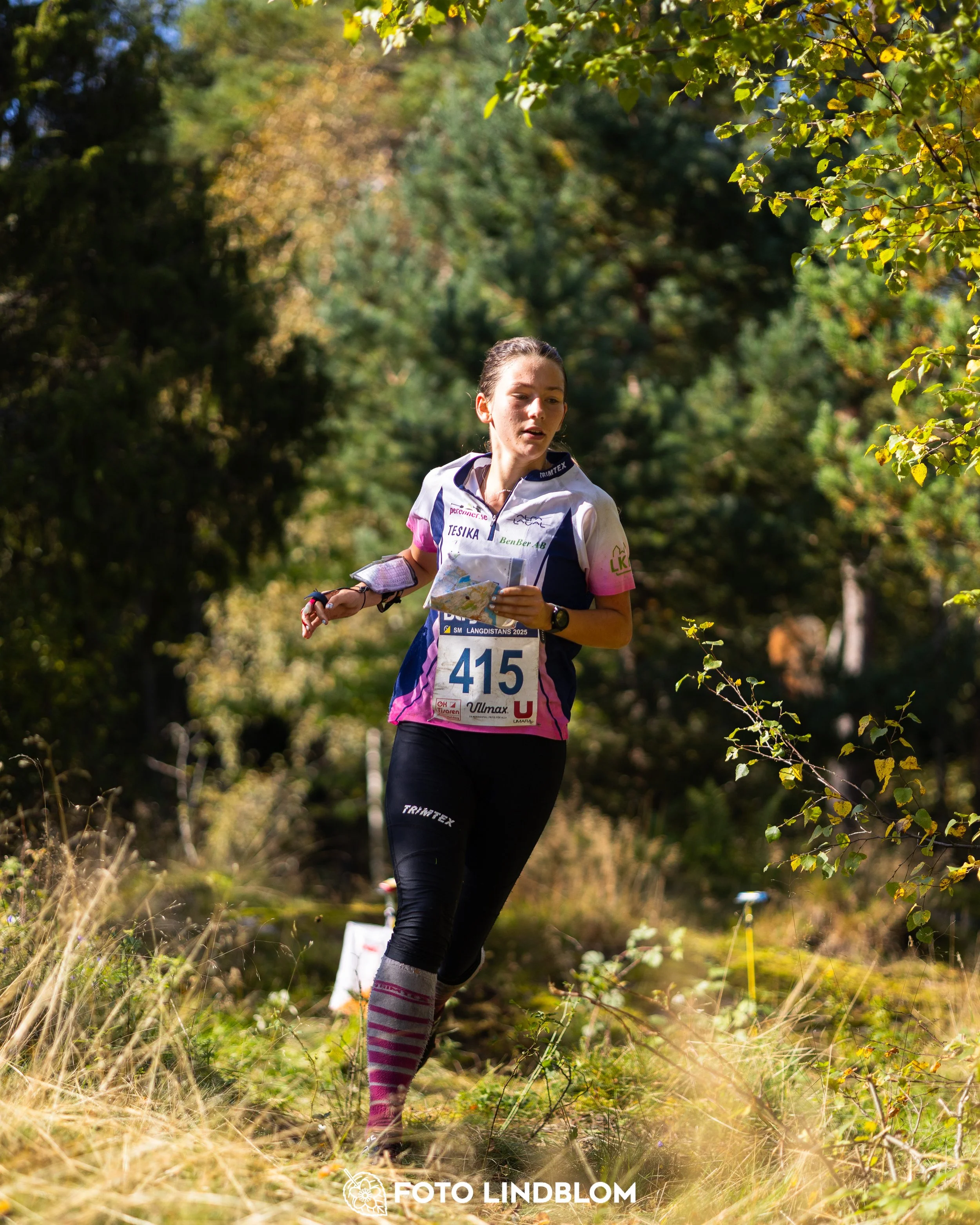 A picture from the Swedish national championship in long distance orienteering and Swedish league race taken by Foto Lindblom