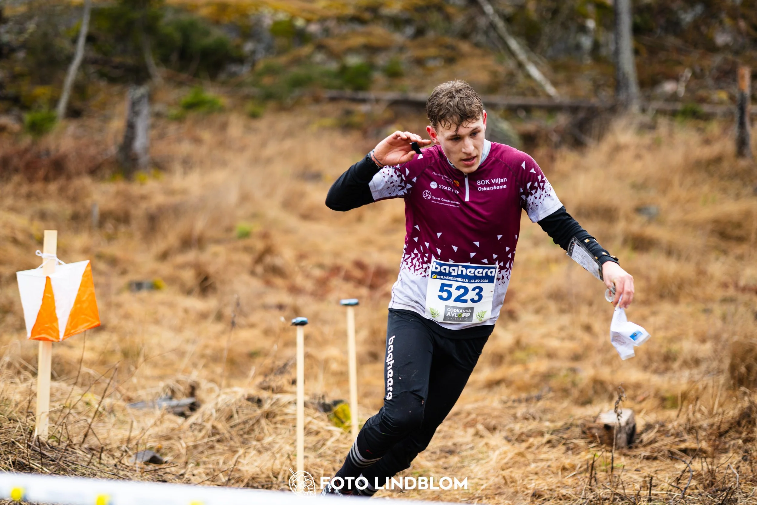 A scene from the Swedish League middle distance event in Kolmården spring 2026, captured by Foto Lindblom.