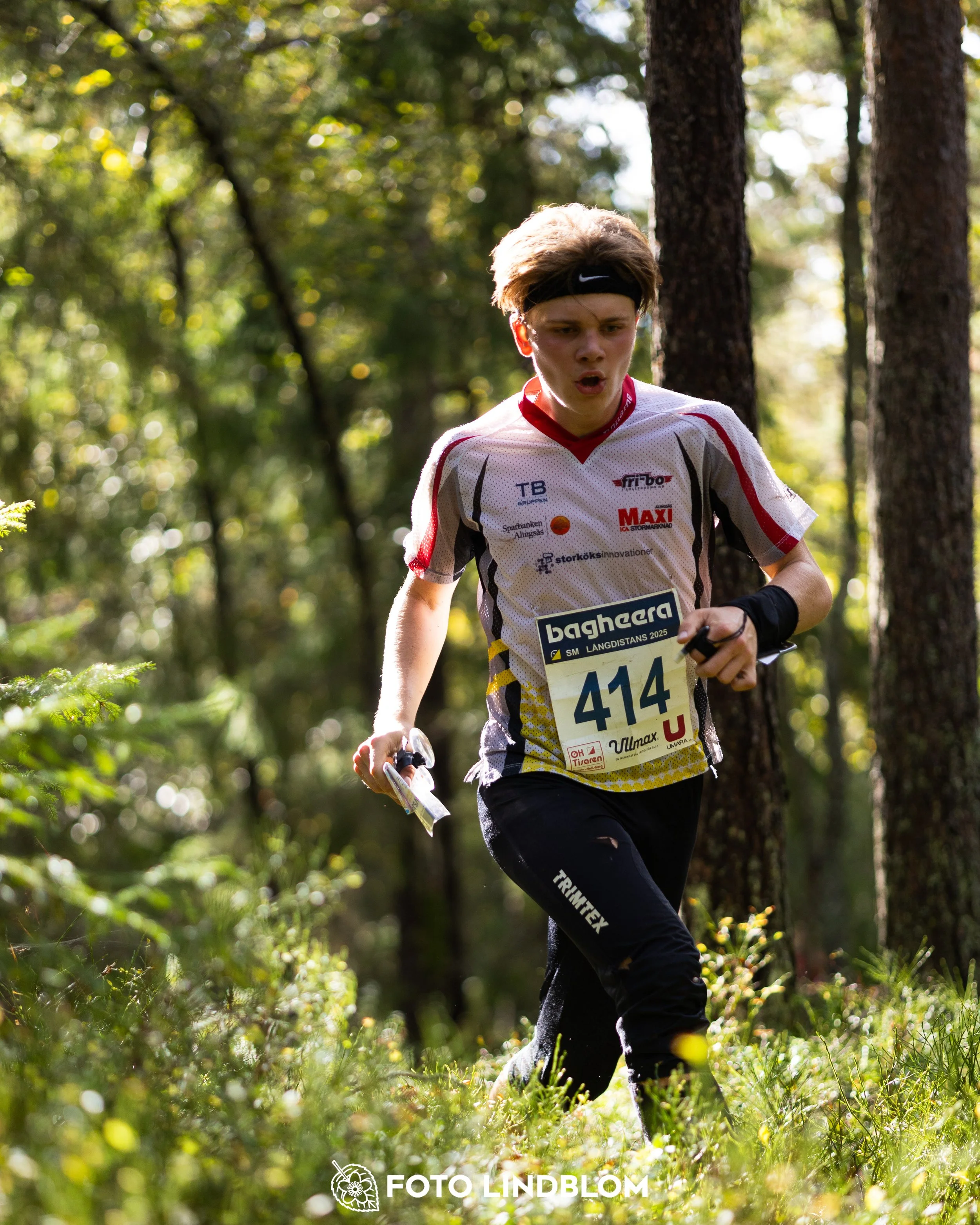 A picture from the Swedish national championship in long distance orienteering and Swedish league race taken by Foto Lindblom