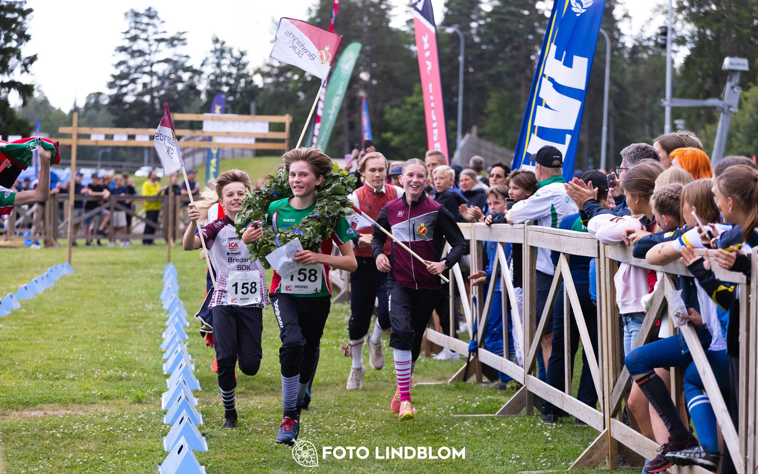 A picture from the youth 10 mila orienteering competition taken by Foto Lindblom