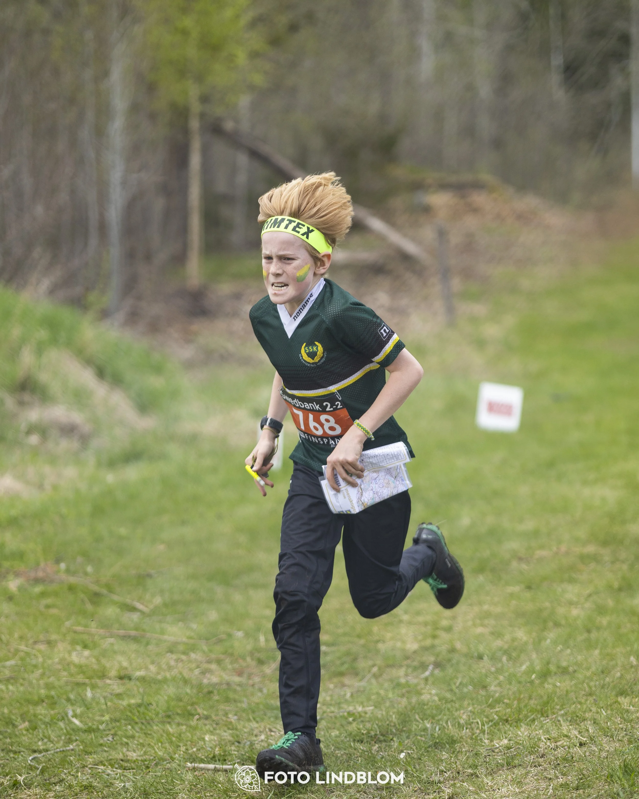 A picture from the youth relay at 10-Mila orienteering competition