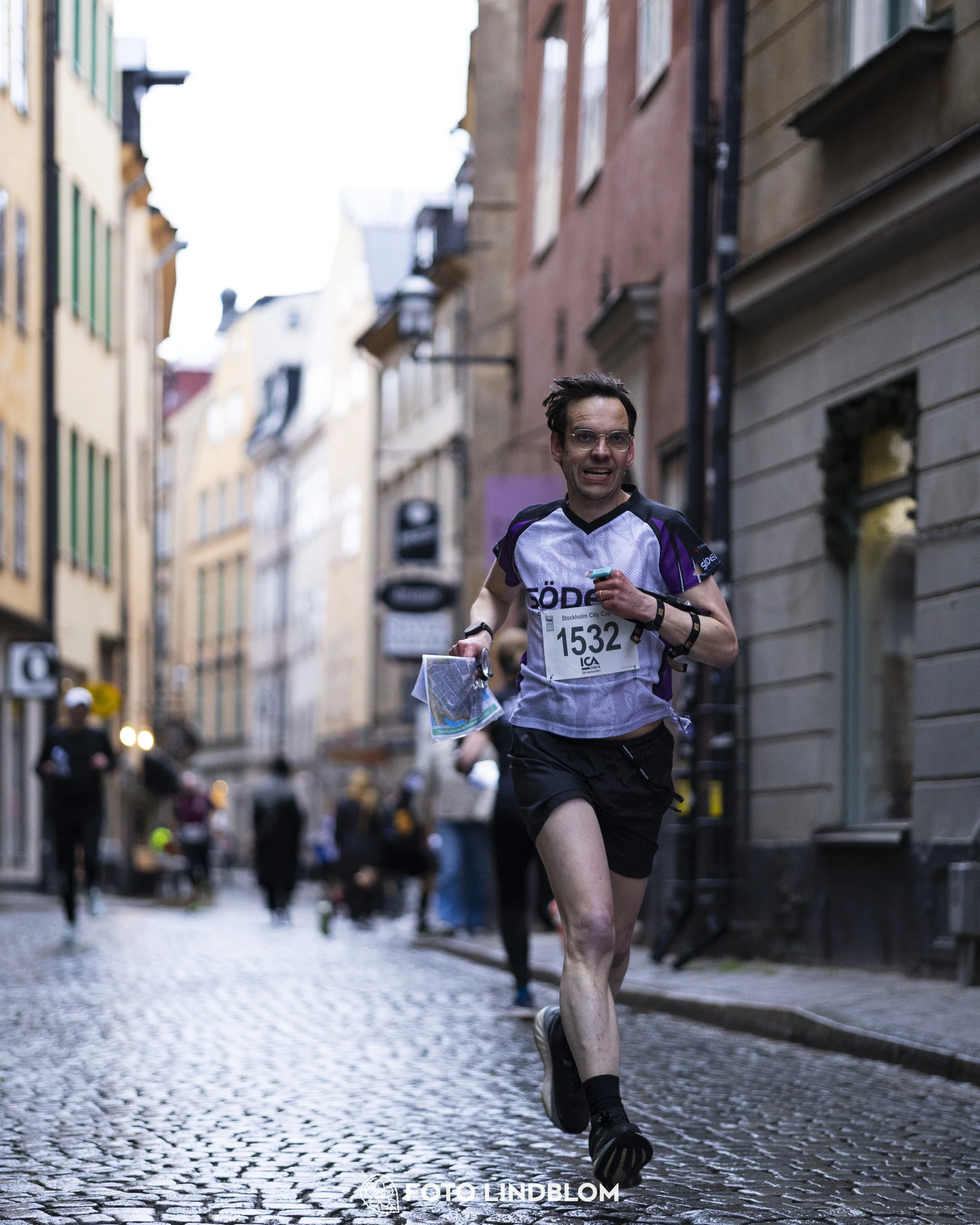 A picture from the first stage of the Stockholm City Cup sprint orienteering competition in "gamla stan" which is the old part of Stockholm