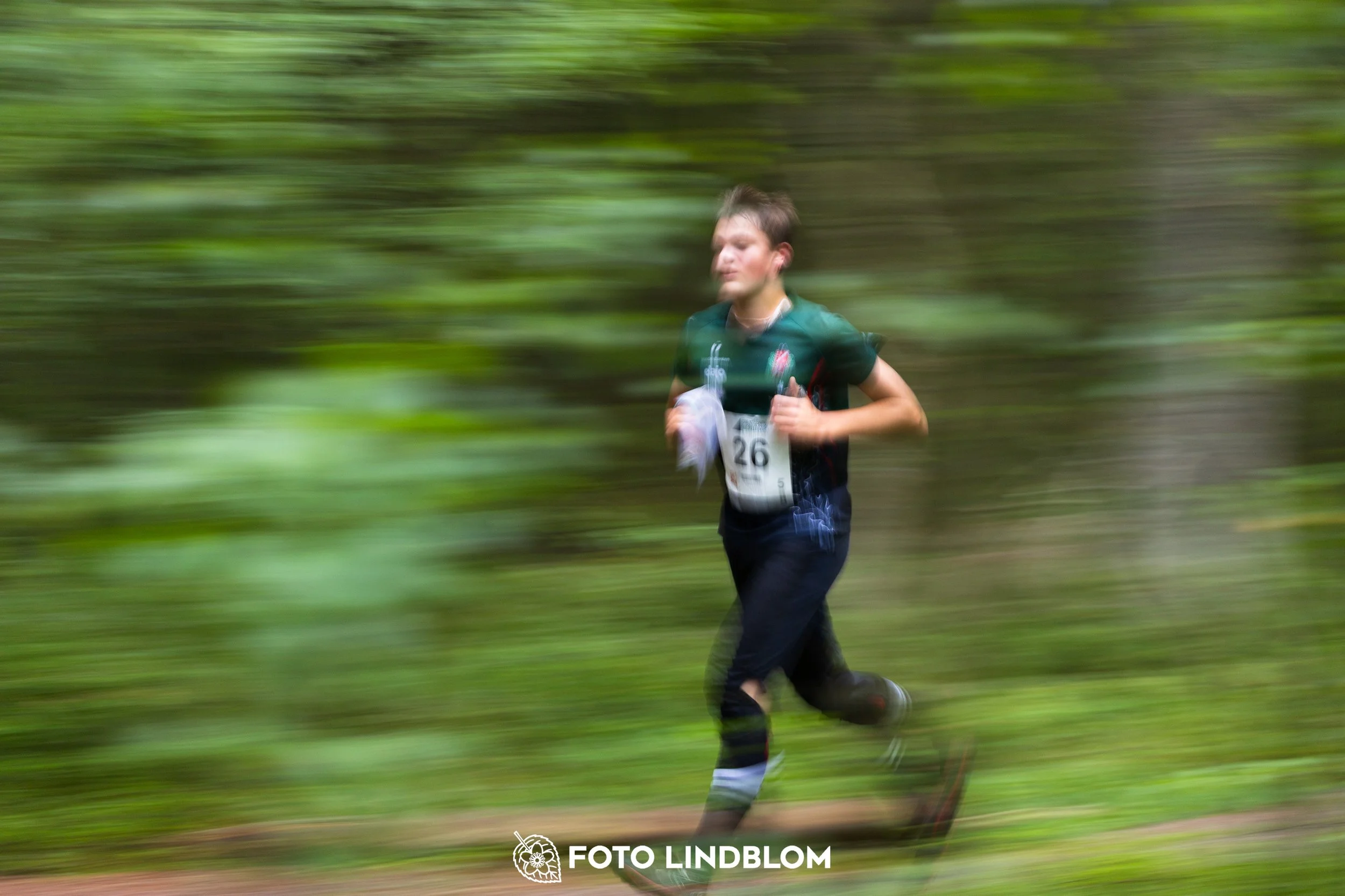 A picture from the youth 10 mila orienteering competition taken by Foto Lindblom