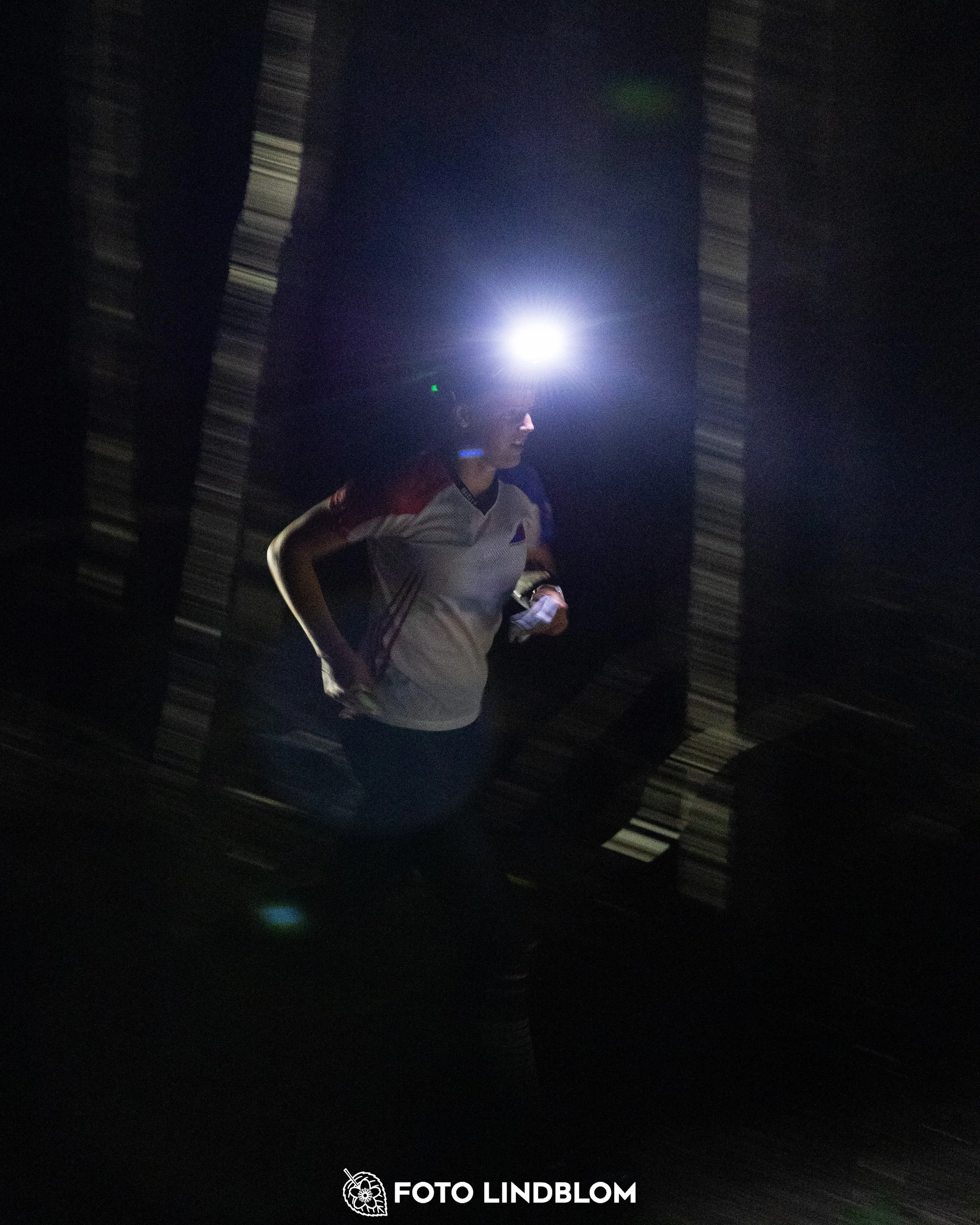 A picture from the Stockholm district championship in night orienteering taken by Foto Lindblom
