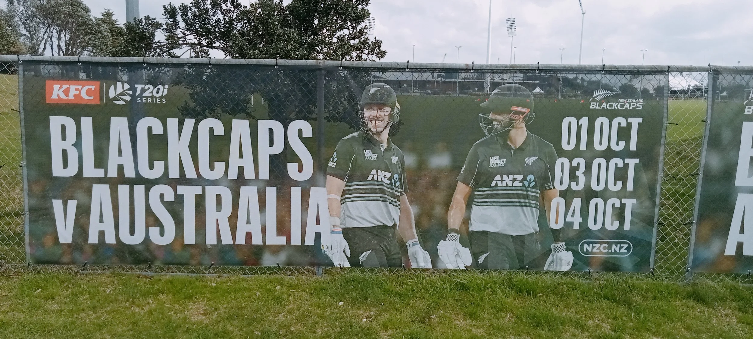VENTRA MESH BANNER, 2.4m × 1.6m