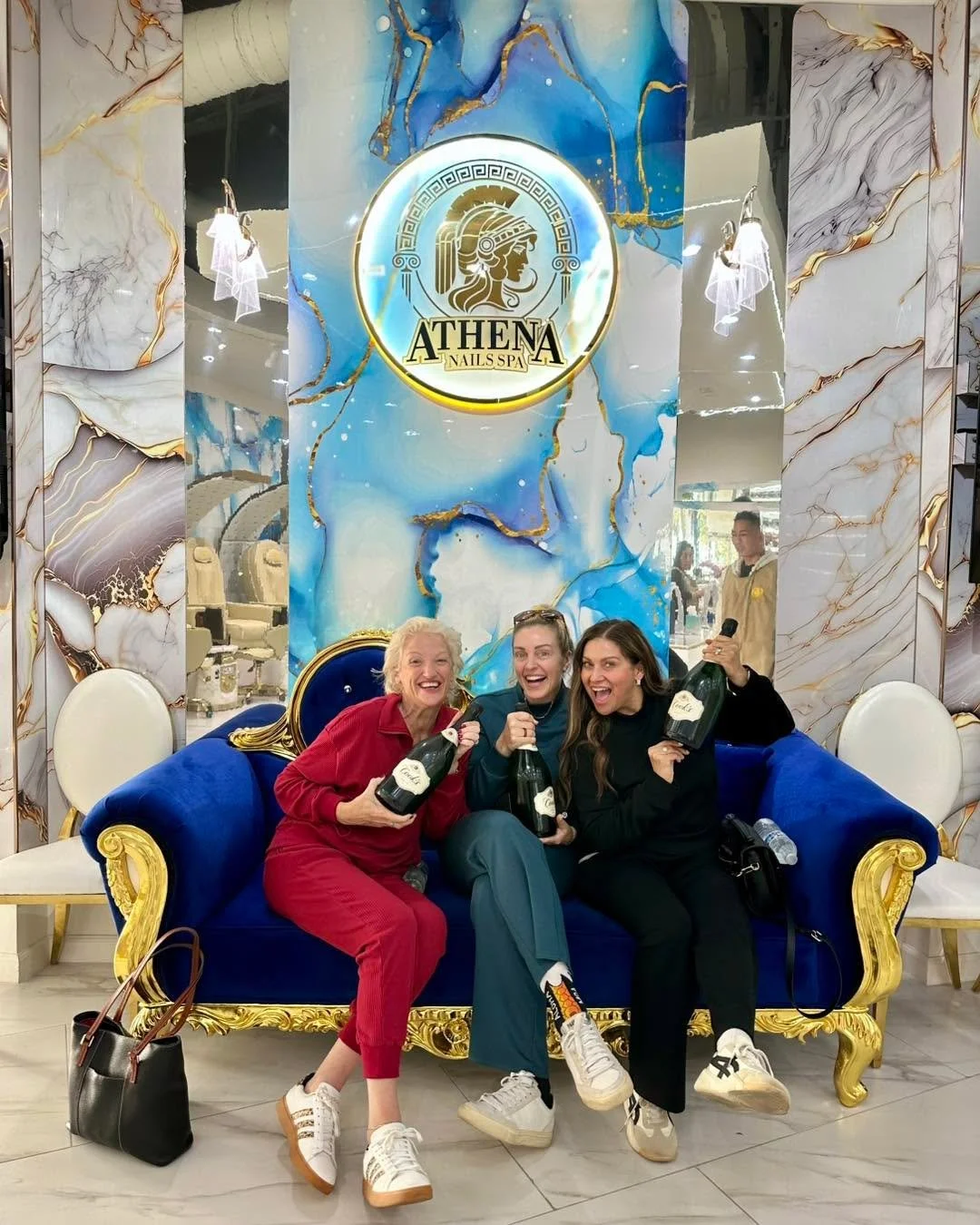 What&rsquo;s more fun than getting a Headspa for your birthday? 🥳✨

Athena Nails &amp; Spa
📍6450 Folsom Blvd #108, Sacramento, CA 95819
📞 (916) 455-1974
💬 Call now or DM us to book your birthday Headspa! #yelpsac #yelpsacramento #sacramentosalon 