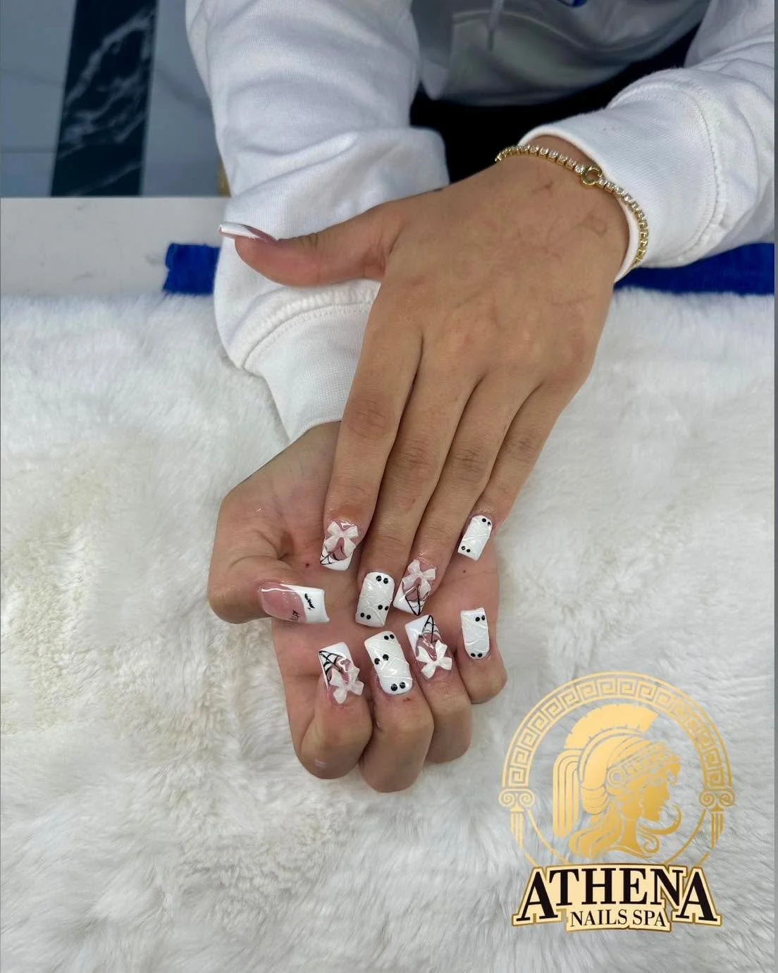 Spooky-cute season is here! 👻🎃
Get your custom Halloween set before it&rsquo;s gone &mdash; we love a little BOO-tiful detail 💅

📍 Athena Nails &amp; Spa
6450 Folsom Blvd, Units 108&ndash;109, Sacramento, CA 95819
📞 (916) 455-1974
💻 Book online