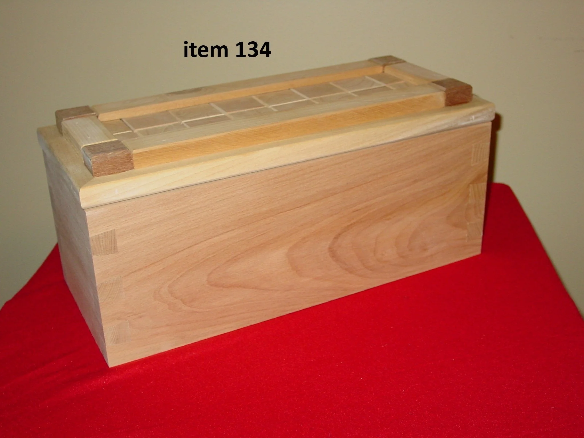 Medium Box With Lid