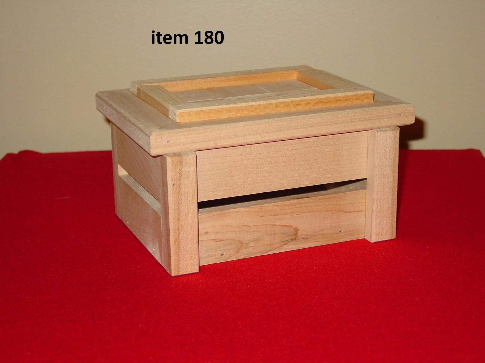 Potpourri box with inlaid lid