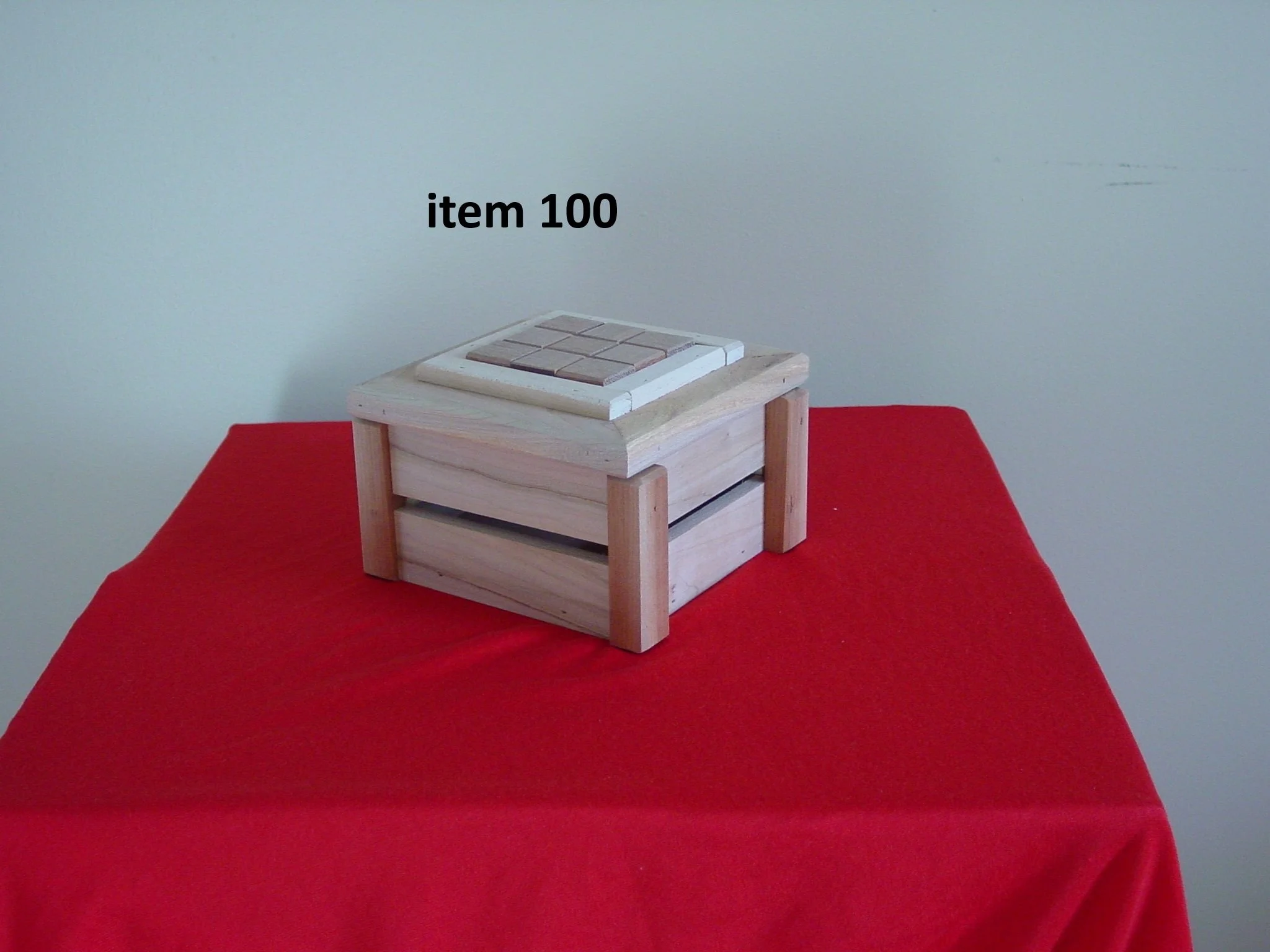 Potpourri box with inlaid lid