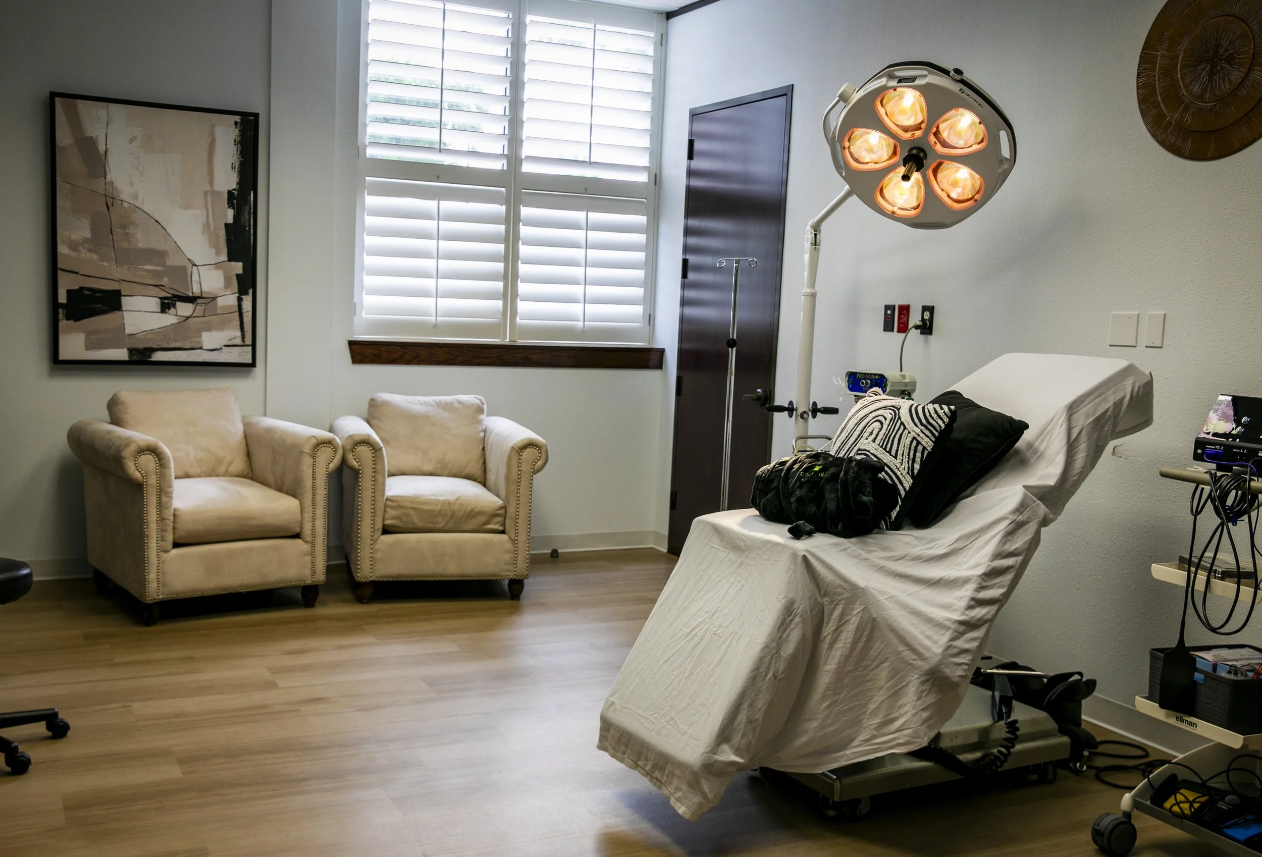 Labiaplasty vs. Vaginoplasty: What’s the Difference?