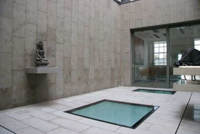 2 hyde park gdns well jun08.jpg