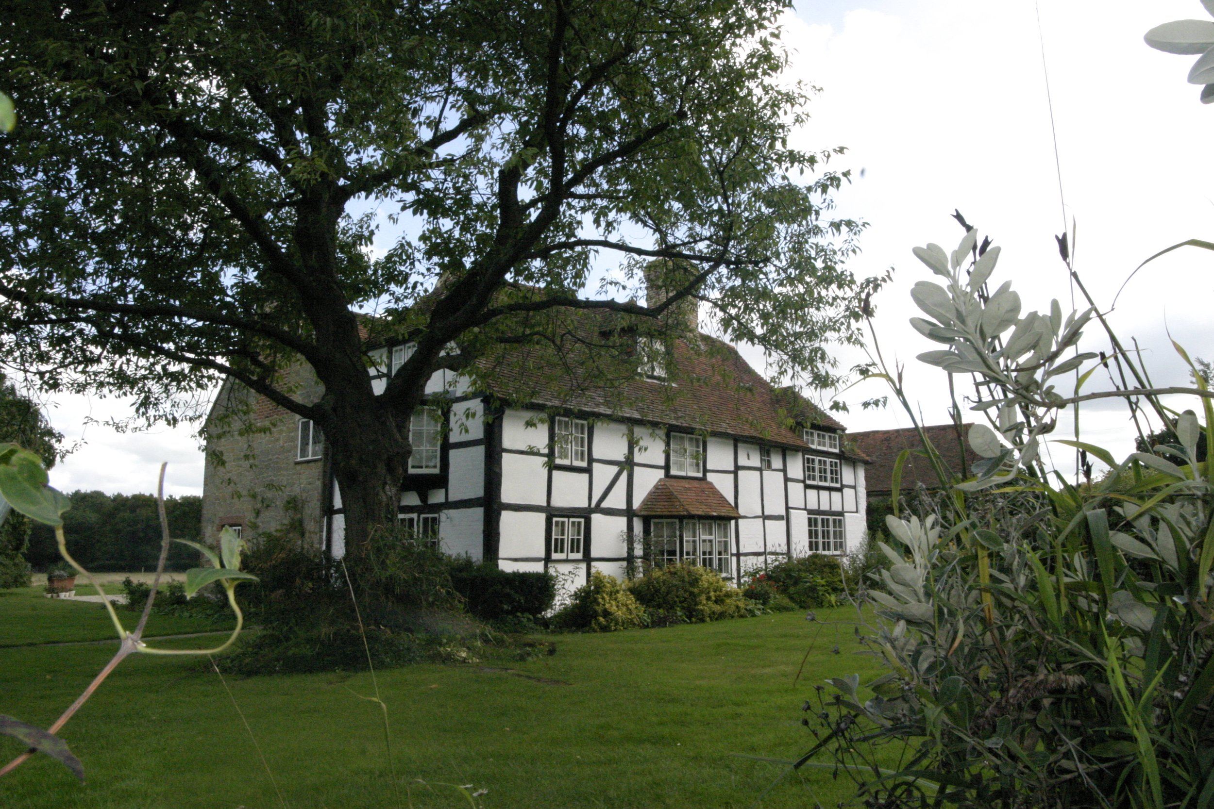 rhl photo gaywood external  jun08.JPG