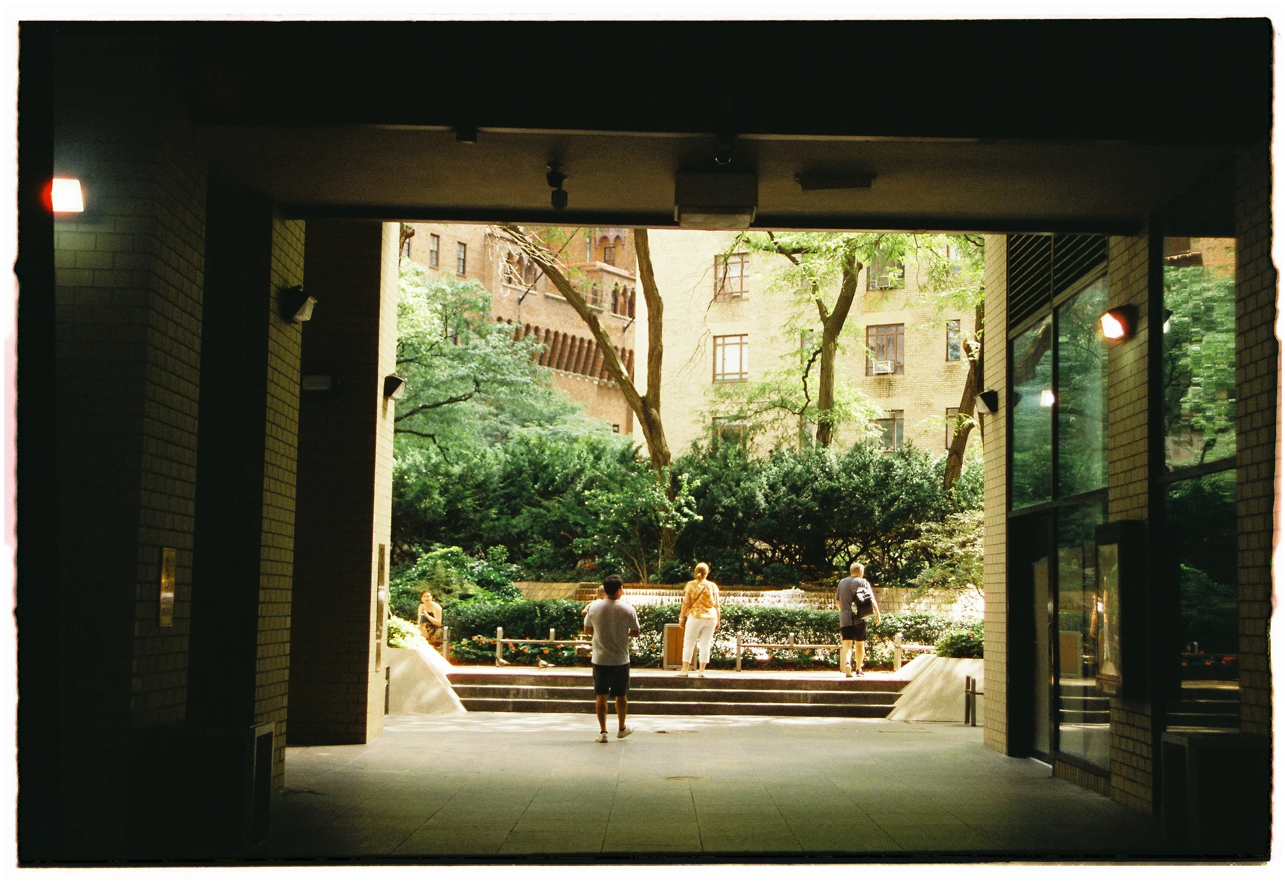 MB_4114_CineStill 400D_030317-R1-E011.JPG
