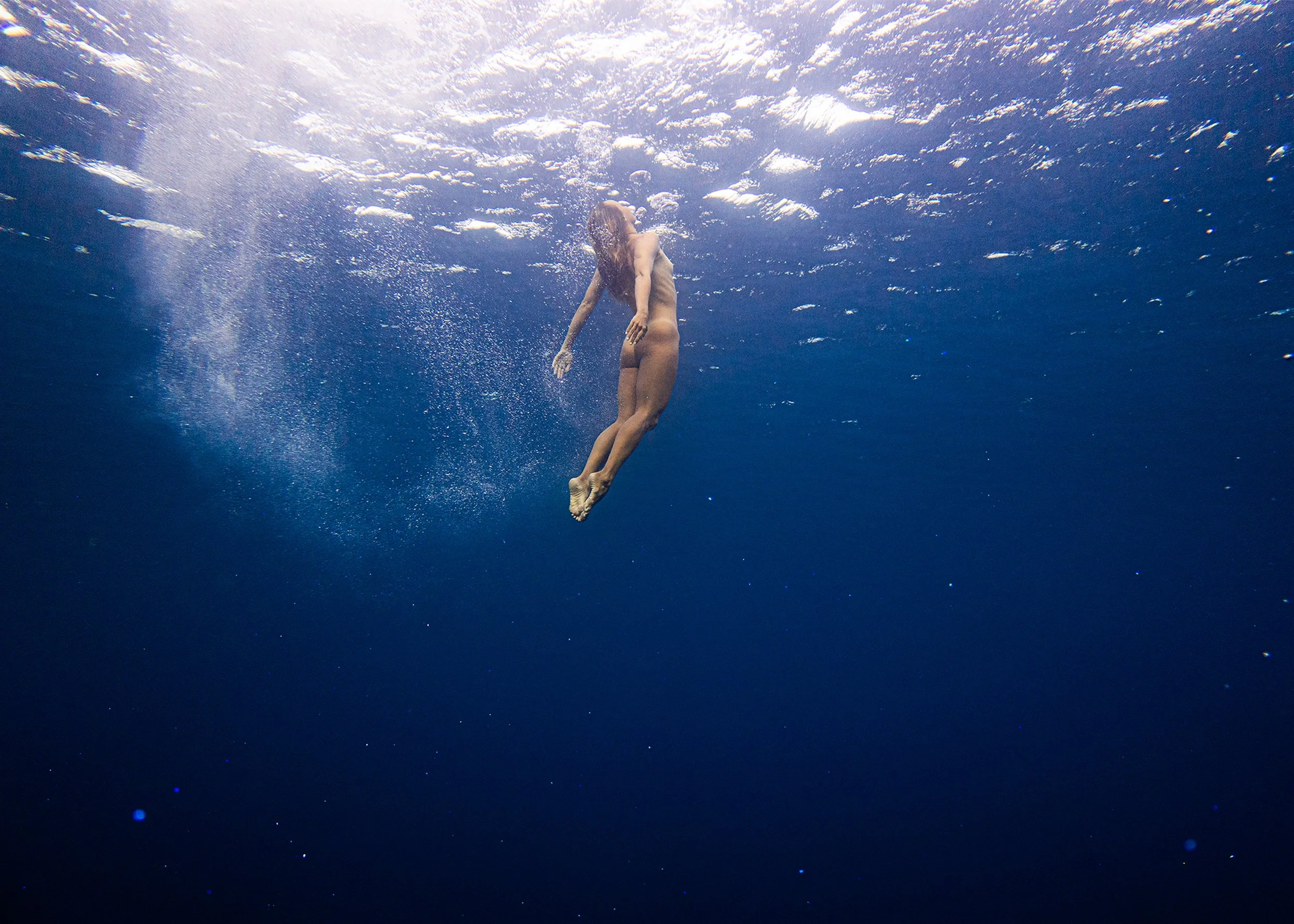 underwater light_1.jpg