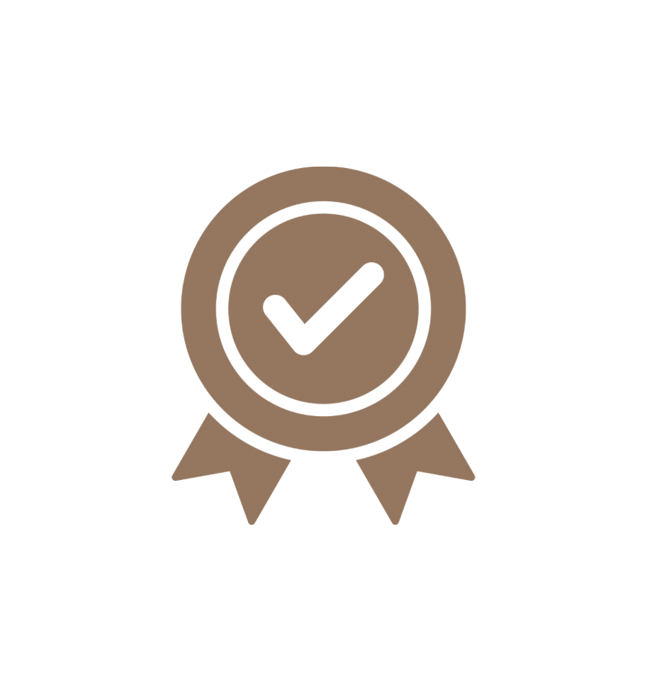 Icône marron représentant une médaille avec une coche noire au centre, symbole de réussite ou de certification.