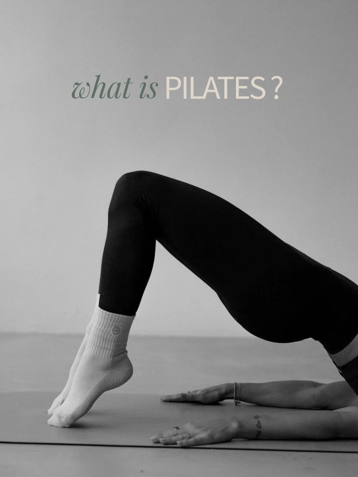 Le pilates n&rsquo;est ni une tendance, ni une simple m&eacute;thode de musculation.
C&rsquo;est la fondation sur laquelle tout mouvement se base. Le rendant intentionnellement fluide et coordonn&eacute; en s&rsquo;appuyant sur le renforcement du &la