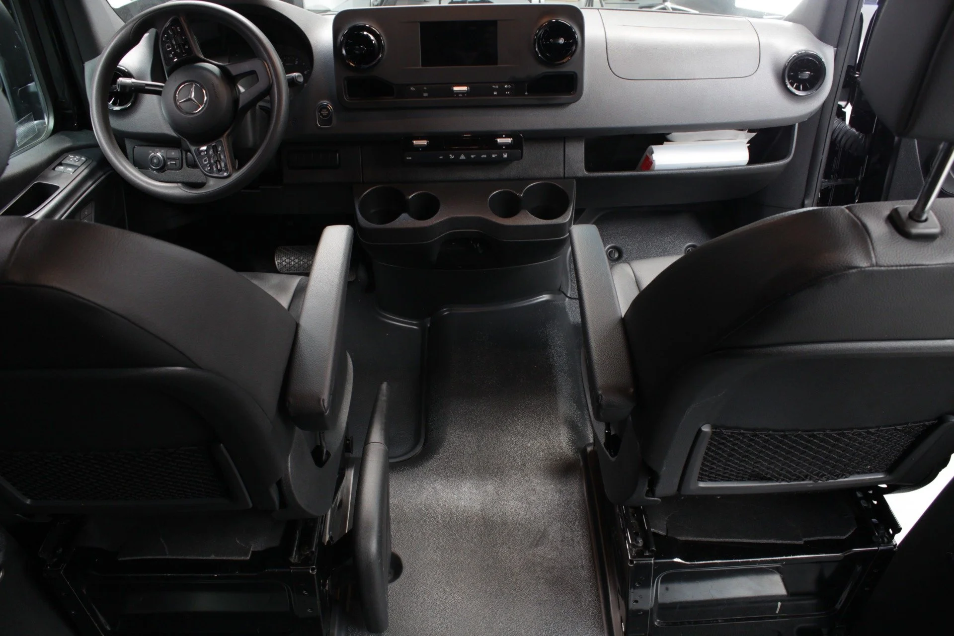 Sprinter Van 2500 Image13.jpg