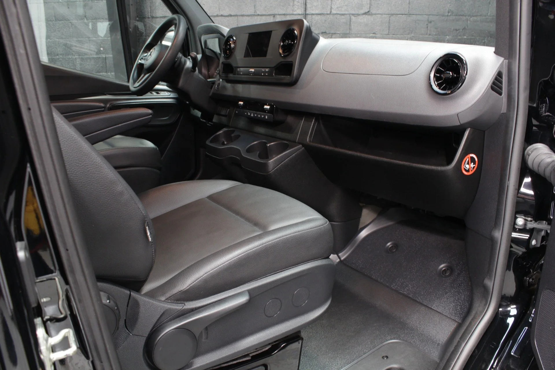 Sprinter Van 2500 Image21.jpg