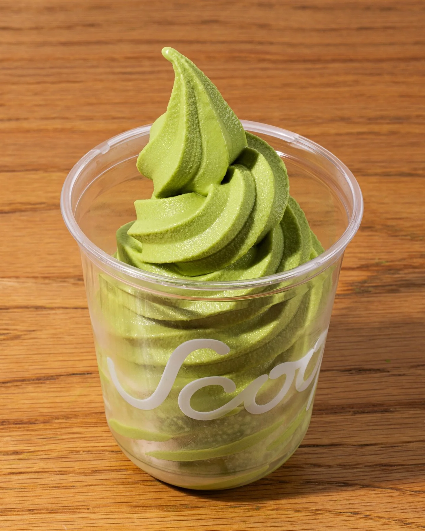 Your daily matcha, just colder 🍵

🍦Vegano, a base de leche de coco
🍦Sugar-free &amp; gluten-free
🍦40 cal x 85 g
🍦Matcha ceremonial japon&eacute;s en colaboraci&oacute;n con House of Kau

Disponible en todas nuestras sucursales.