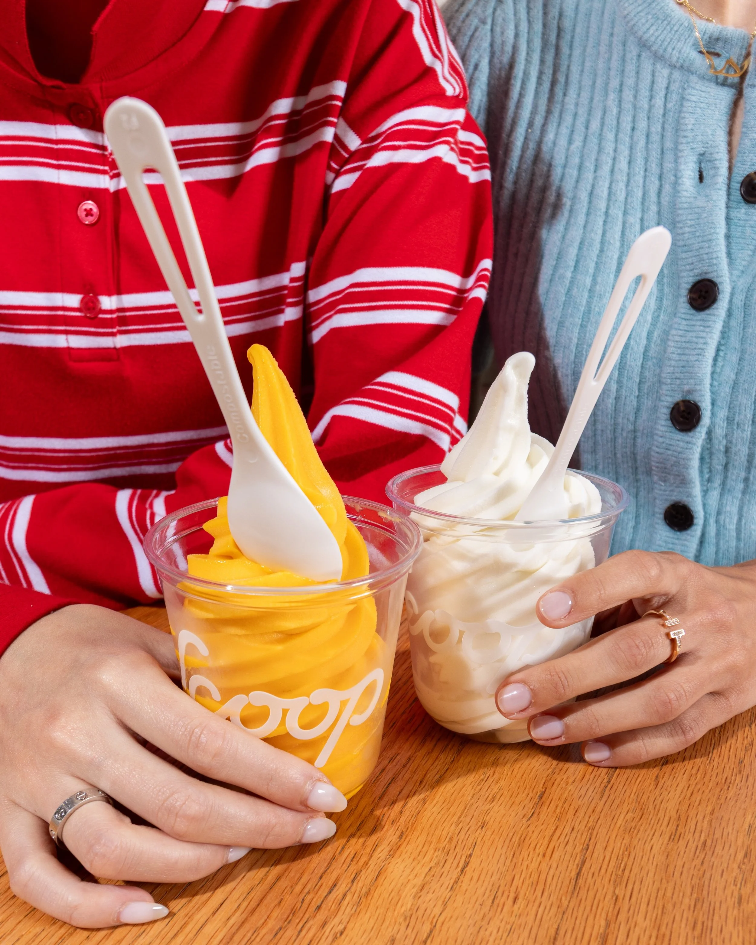 Warning: may cause summer cravings ☀️🥭🍦

Natural Stevia &mdash; helado a base de yogurt natural sin grasa, endulzado con stevia, sin gluten. 48 cal por 85 g.

Sorbet de Mango &mdash; helado a base de agua, hecho con mango natural, endulzado con ste