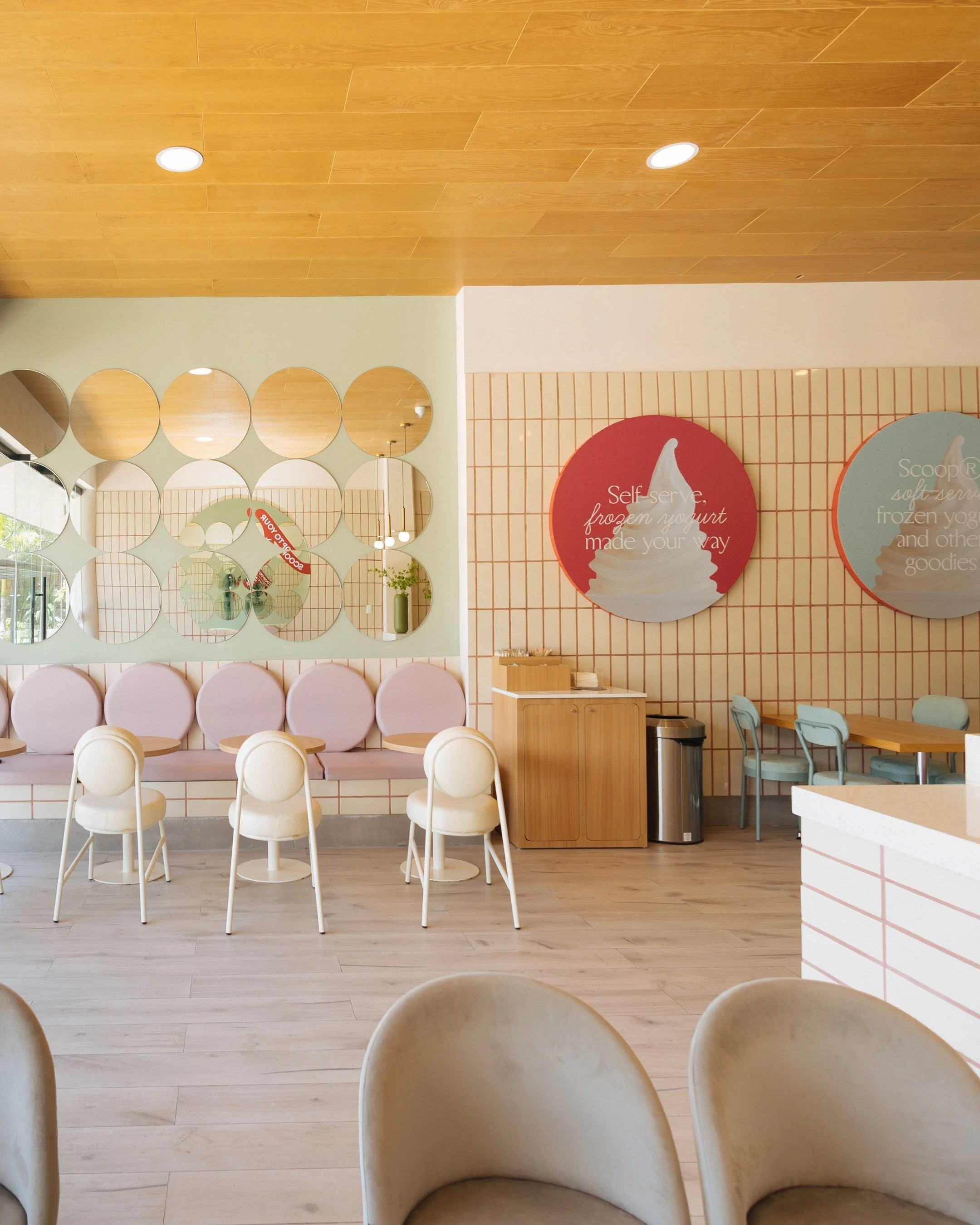 Un nuevo spot para tu Scoop. 🍦
Ahora en Altabrisa.

Plaza Puerta de Hierro, C.14 24, Col.Altabrisa
M&eacute;rida, Yucat&aacute;n
L&ndash;D &middot; 11:00 am &ndash; 9:00 pm