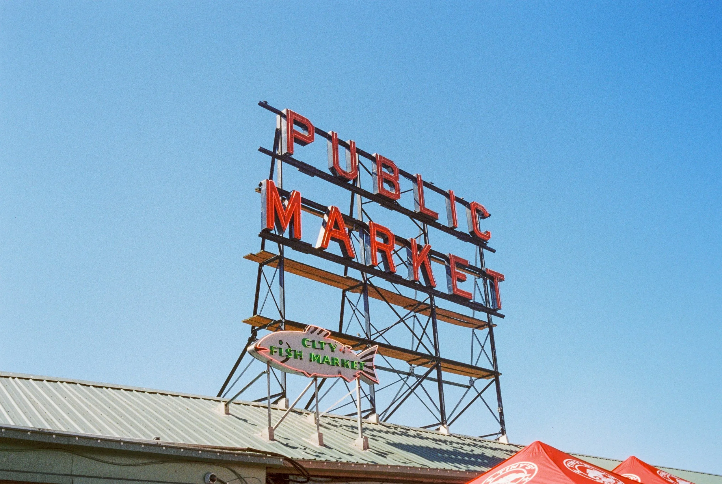 The Pike Place Market is one of the oldest continuously operating public markets in the United States.
Founded in 1907, it was created to give local farmers a direct place to sell their goods, independent of middlemen.