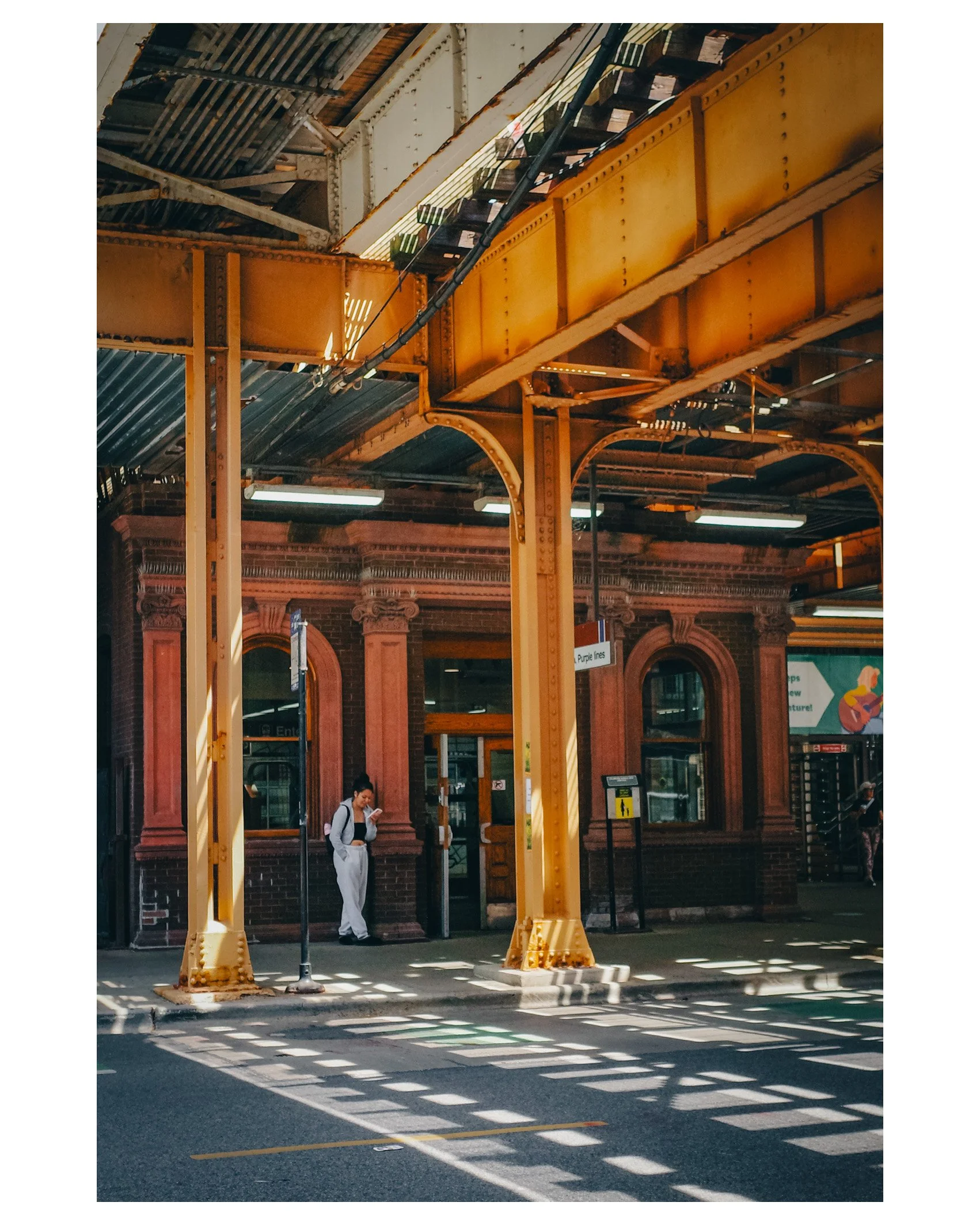 The historic "L" railway is one of Chicago's most recognizable landmarks. It represents the city's industrial heritage and vibrant rhythm of daily life.
