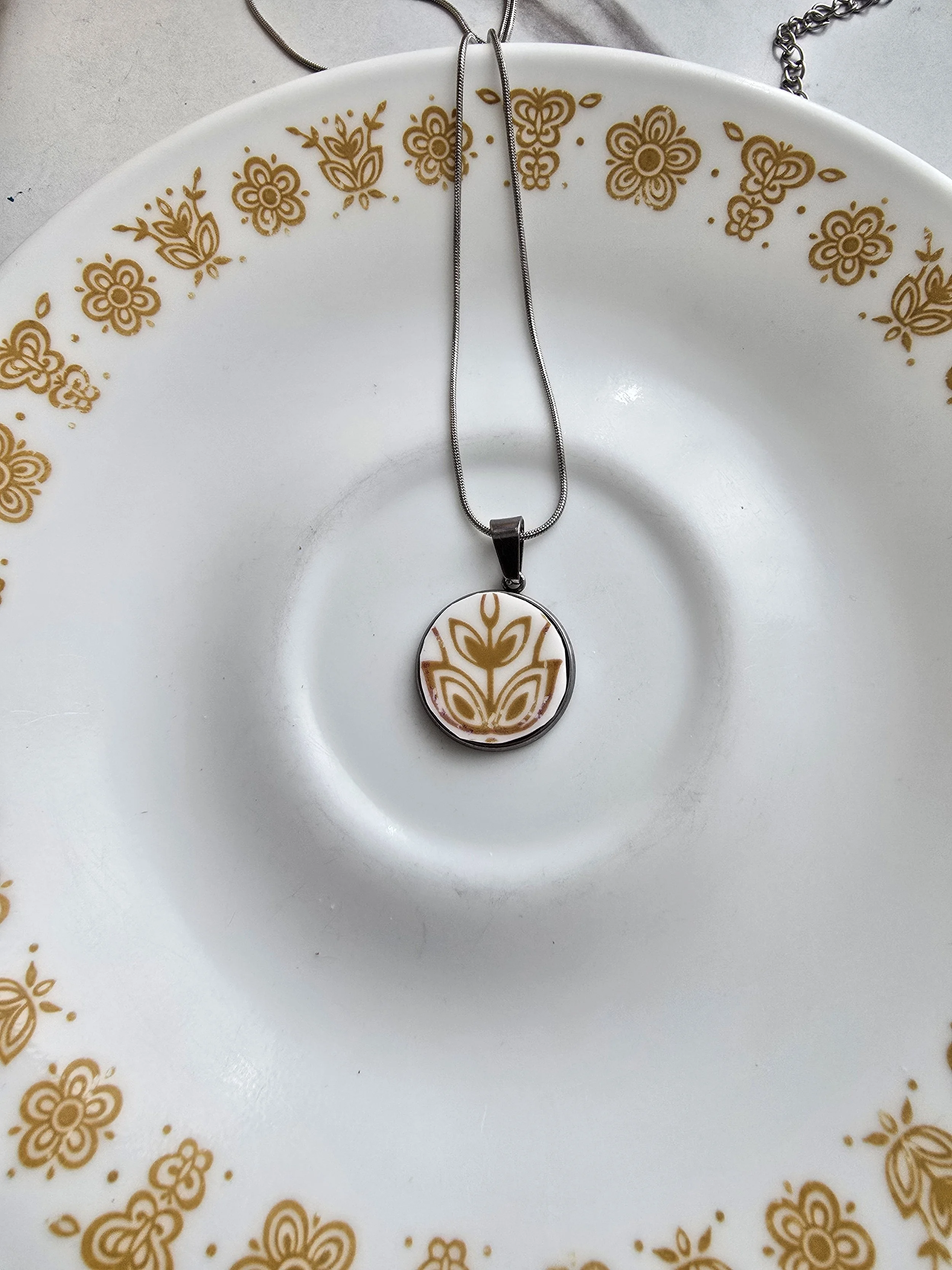 Corelle Gold Butterfly Broken plate pendant necklace