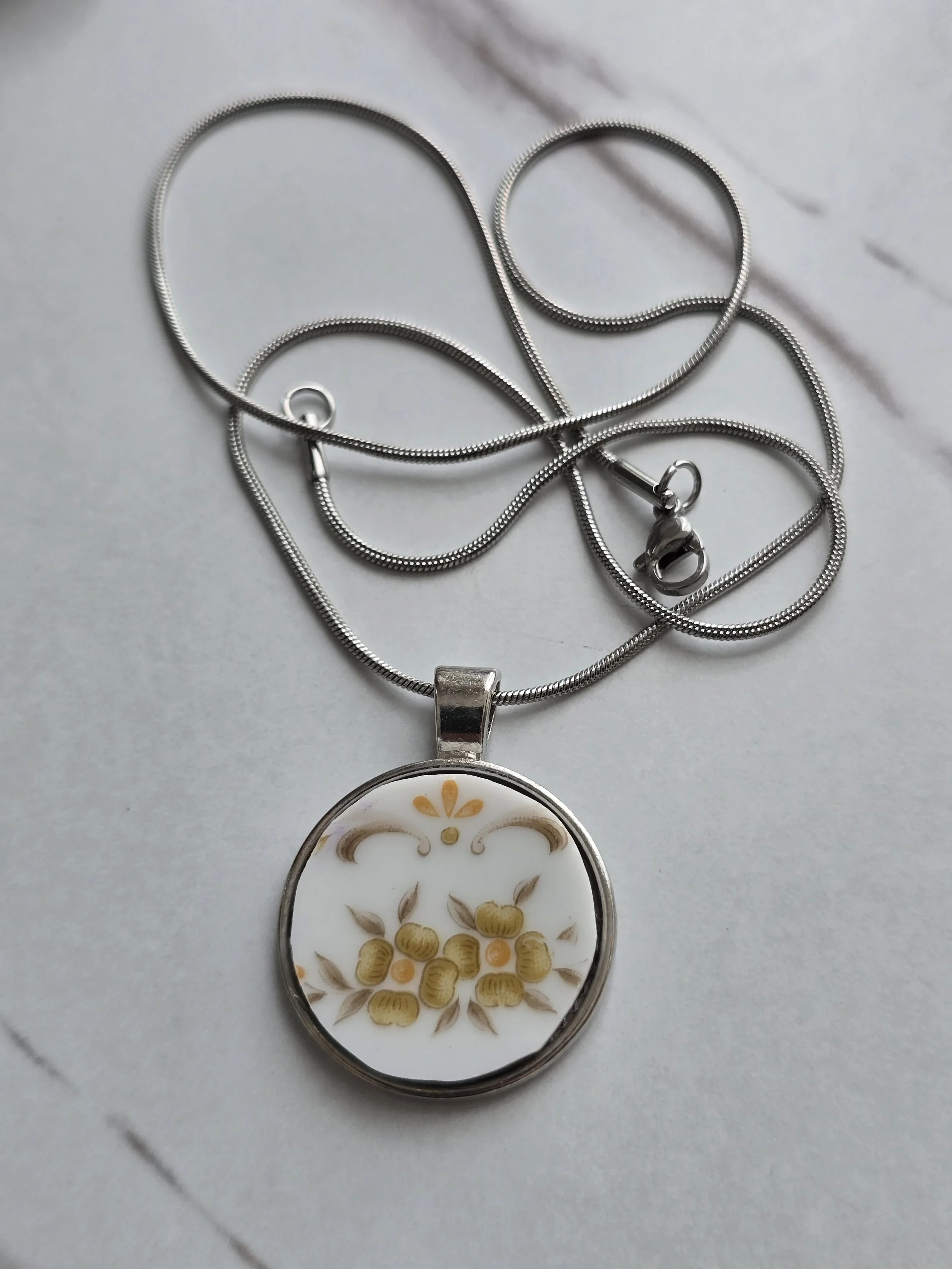 Floral Broken China Plate Pendant Necklace