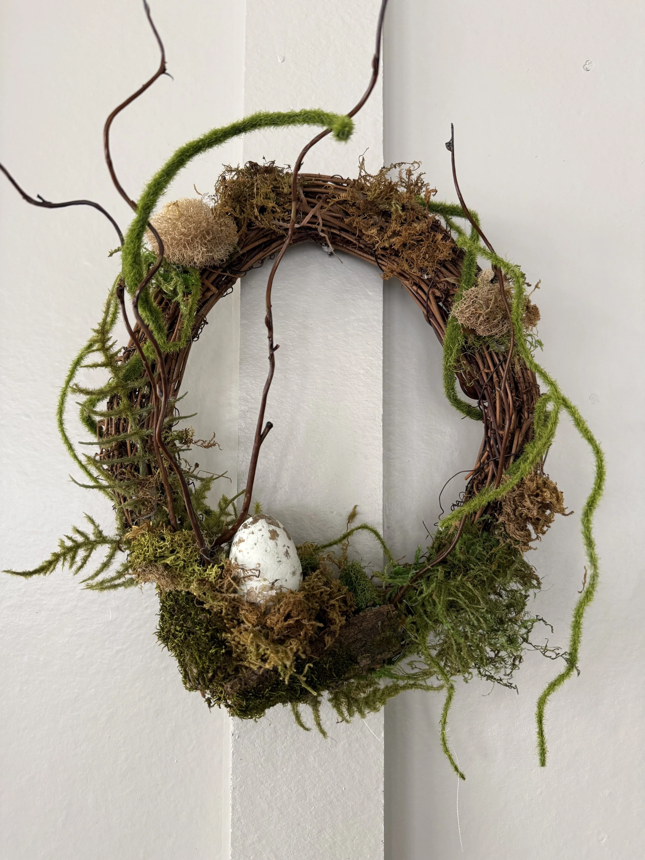 Easter wreath of the woodlands