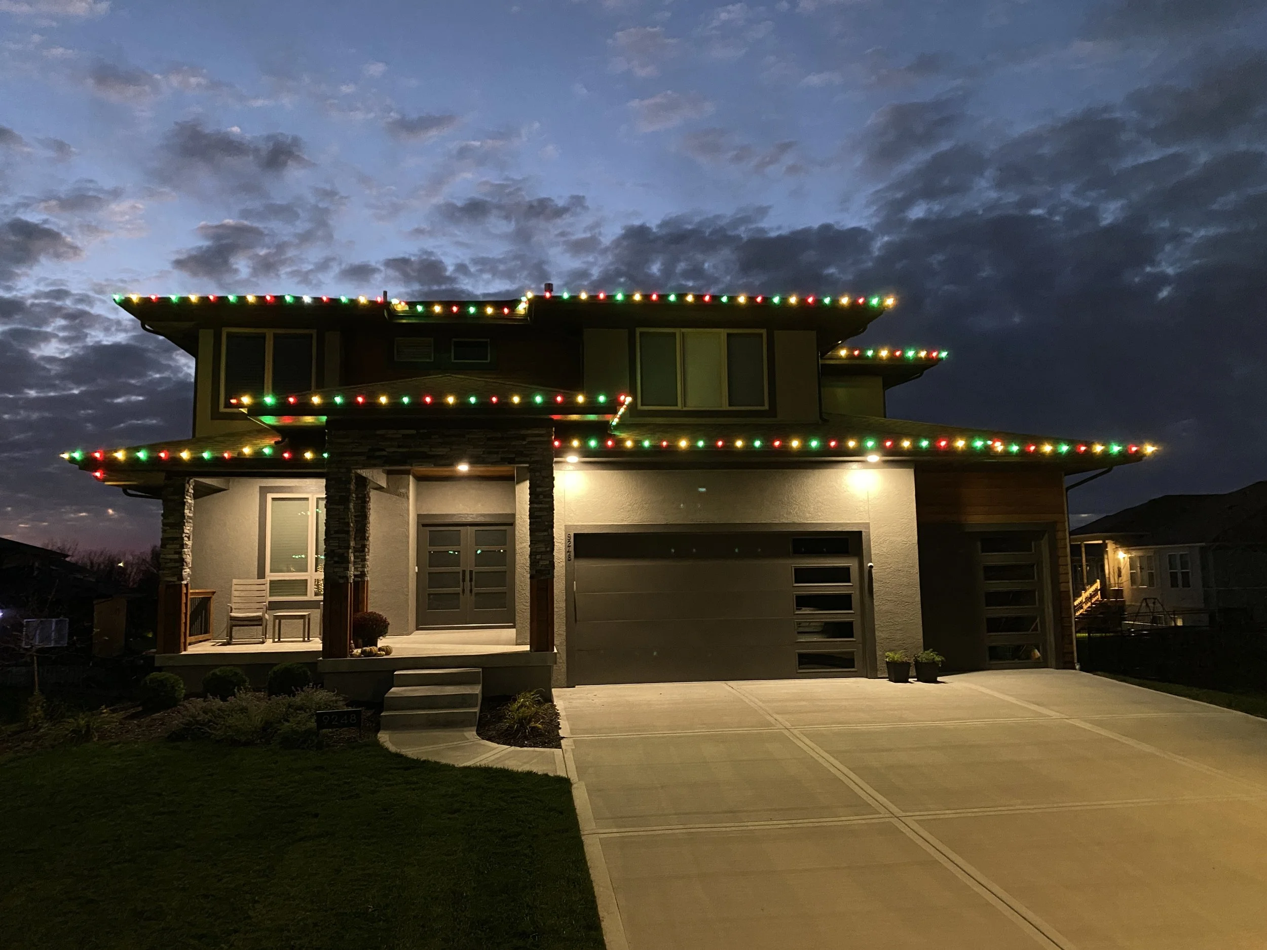 Green, Red, Warm White