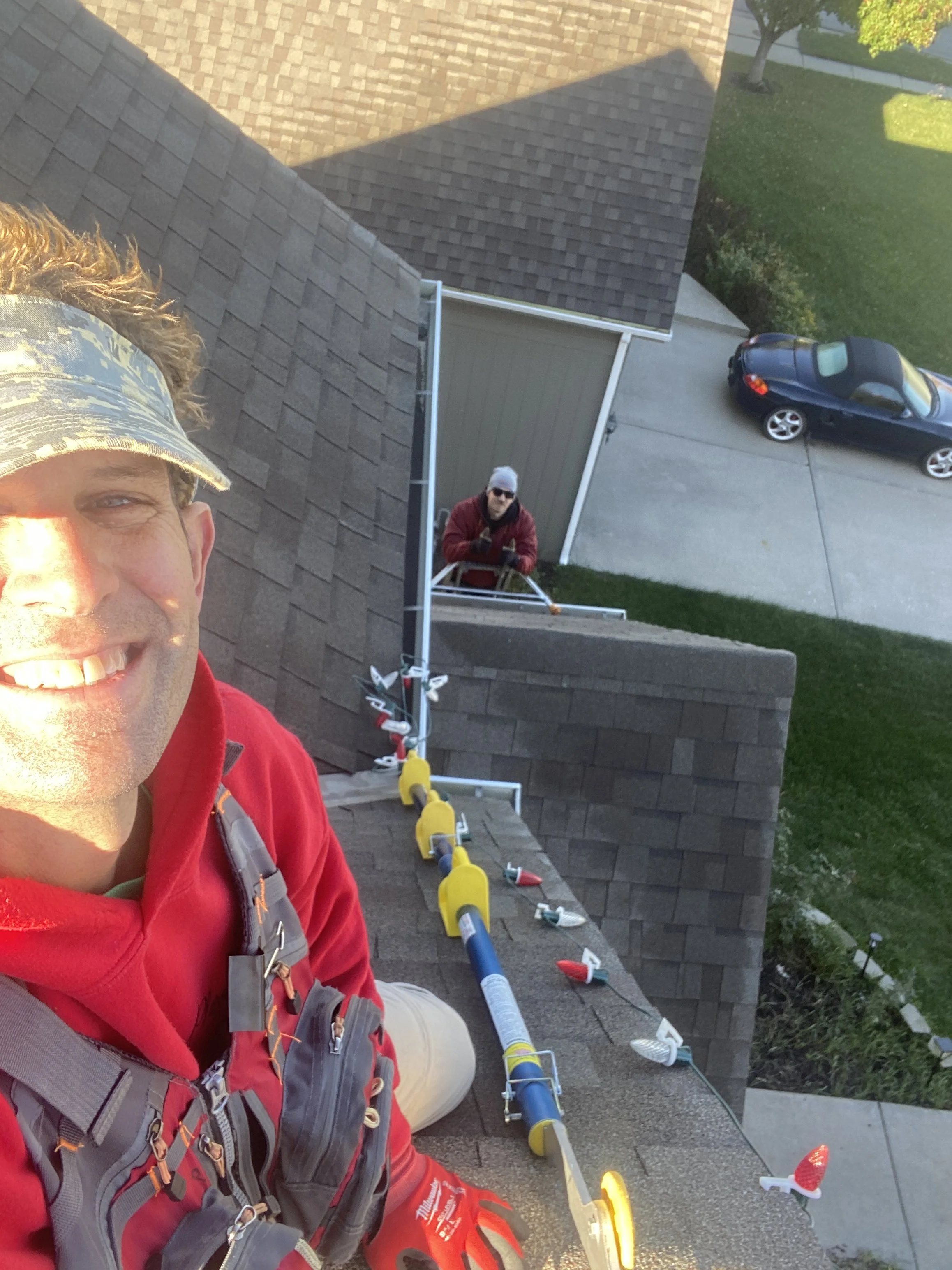 Installing christmas lights with Goat ladder