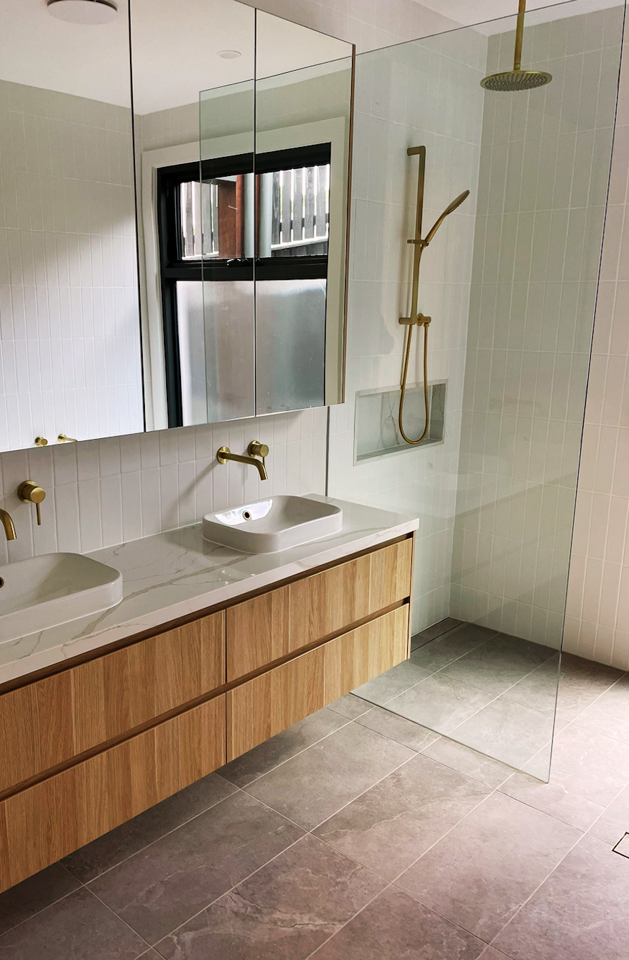 Southern highlands carpenters and carpentry install designer bathrooms and kitches.png