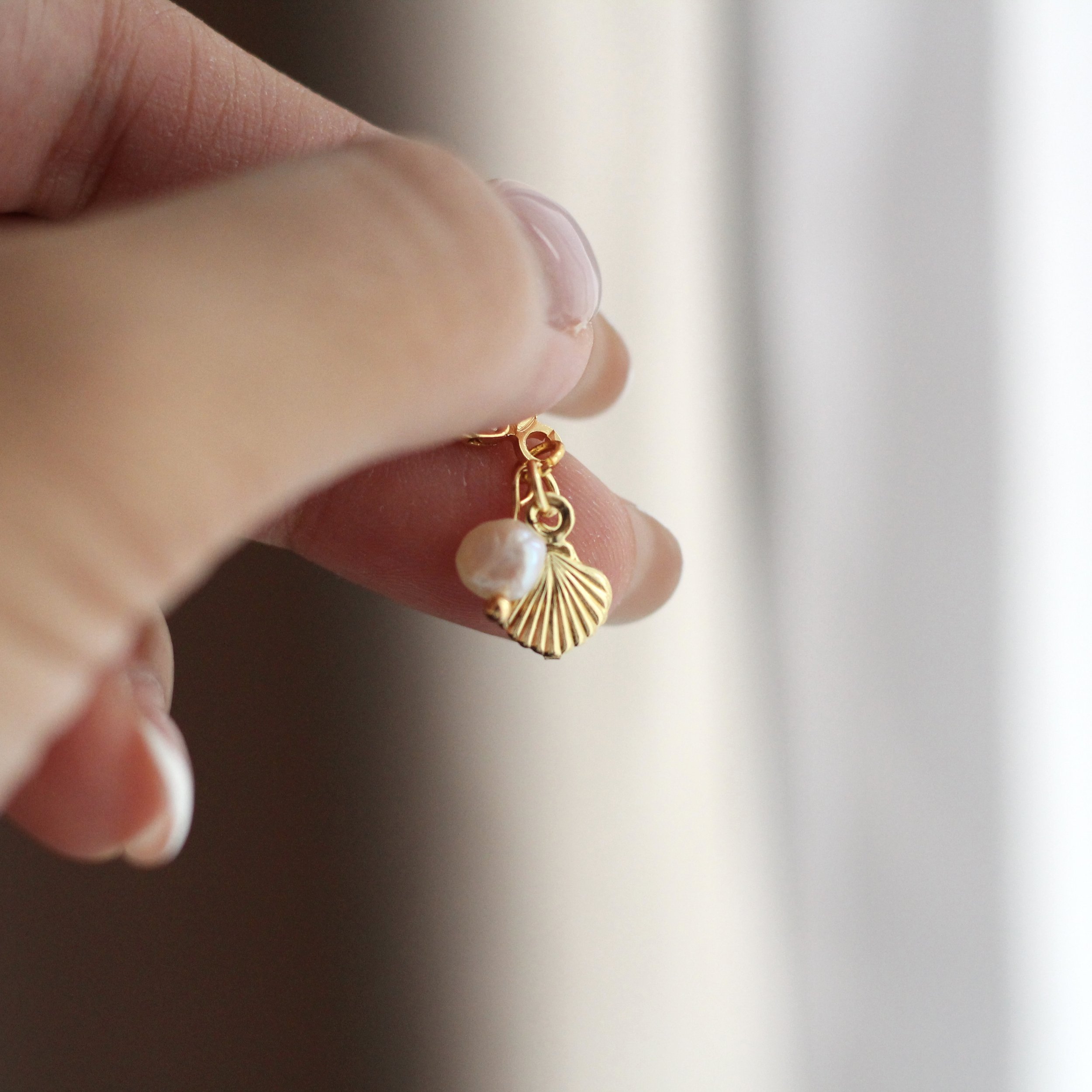 earring-pearl-seashell.jpg
