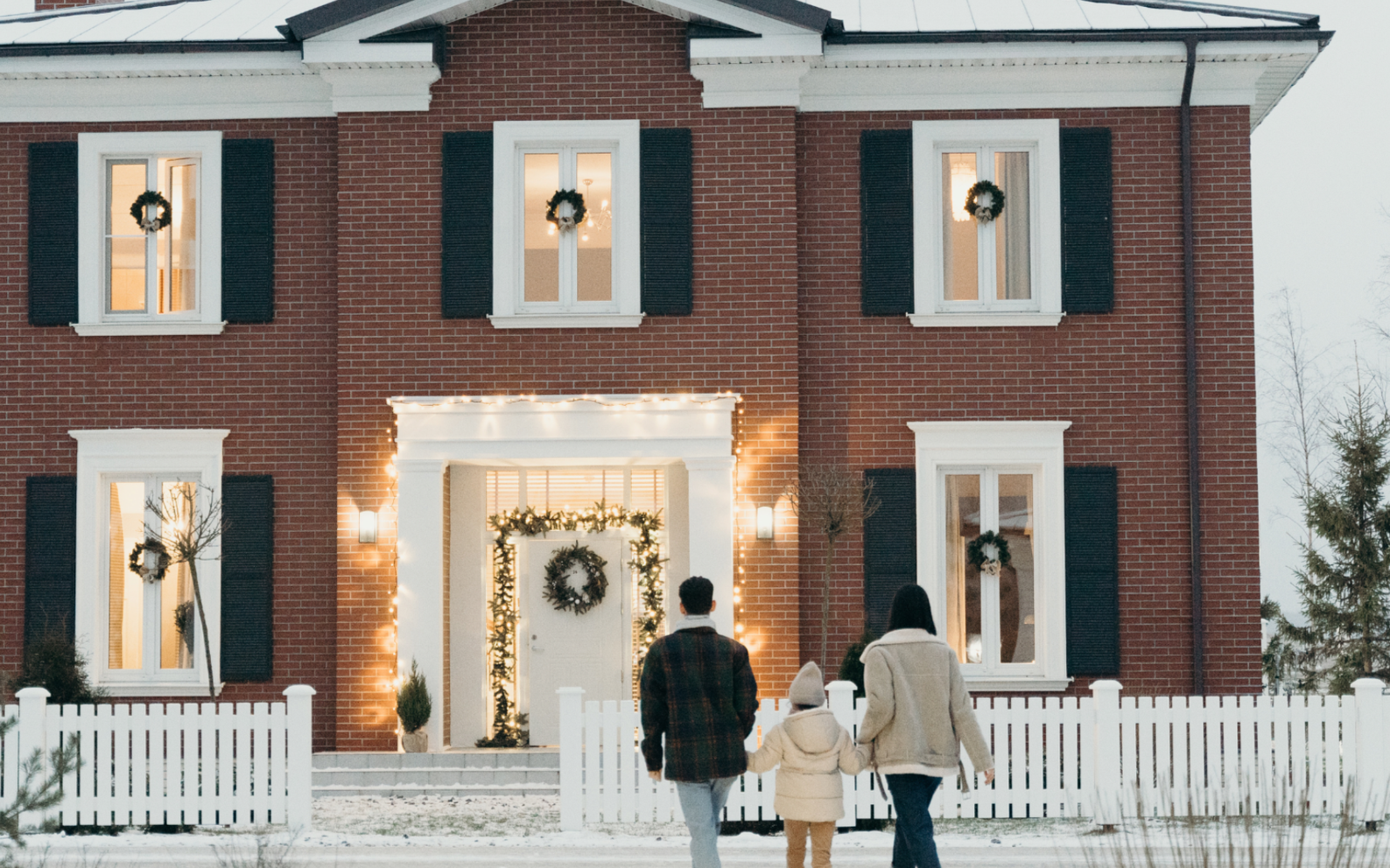 Holiday Season Toronto Listings: How to Attract Motivated Buyers Before Year-End