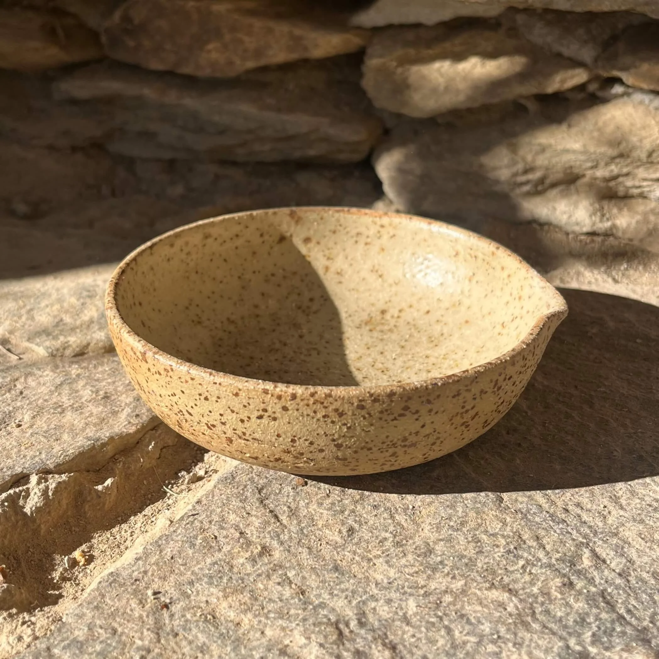 Darc solis spout bowl 1.jpeg