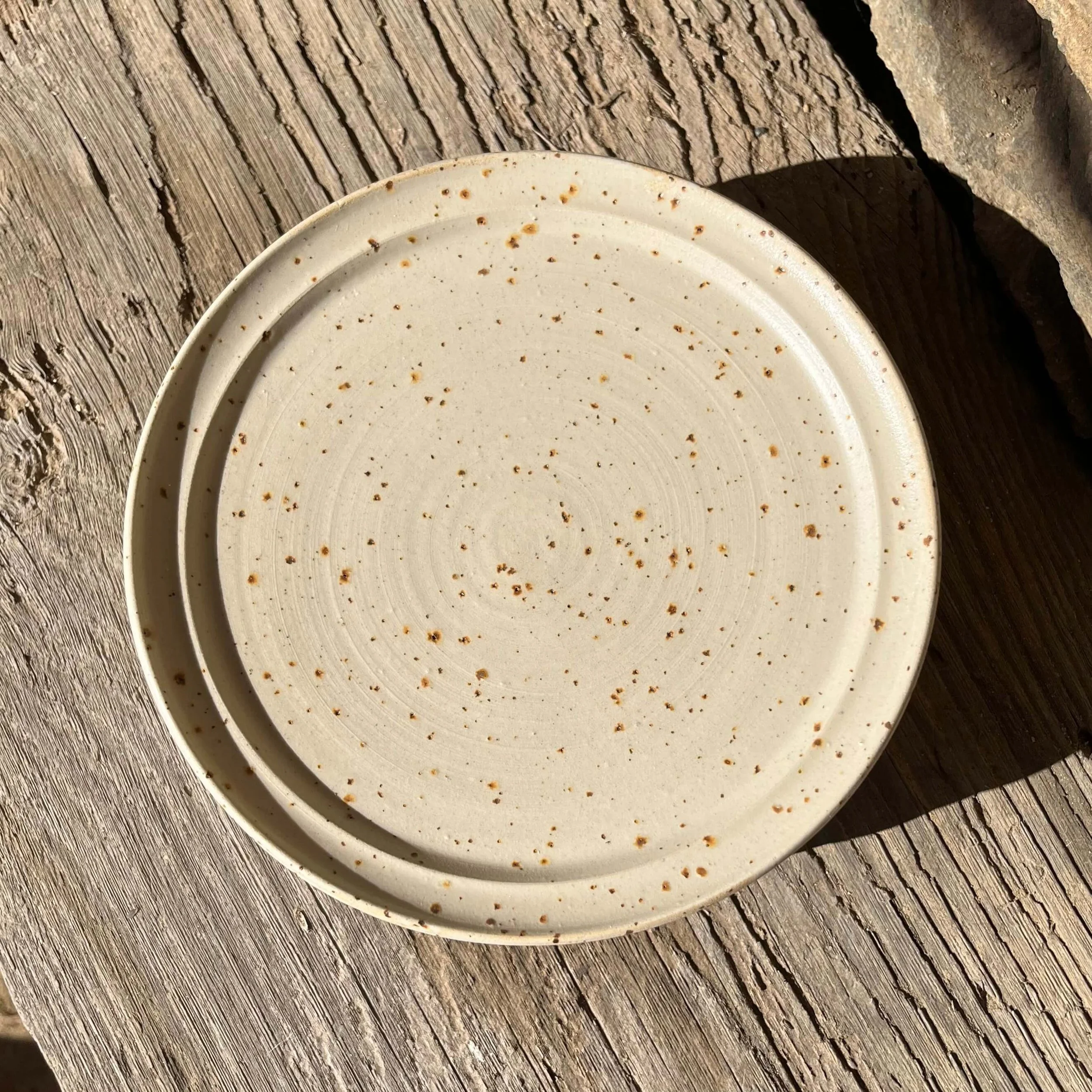 Darc ripple plate ivory 2.jpeg