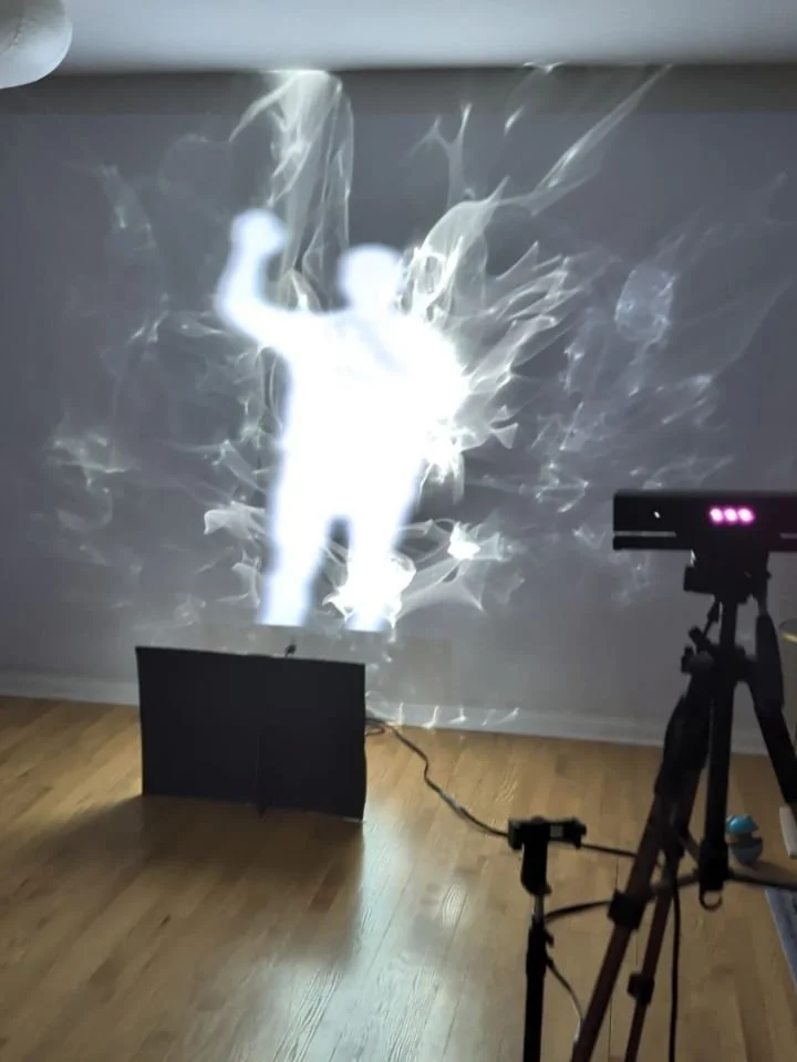 5 new experiments in light 👇👇 

1. Kinect via @touchdesigner and @resolume two projections, one showing the silhouette and the other reflecting it. 

2. A different two projector set up, using shapes and @matik__1 reaction diffusion effects, plus a