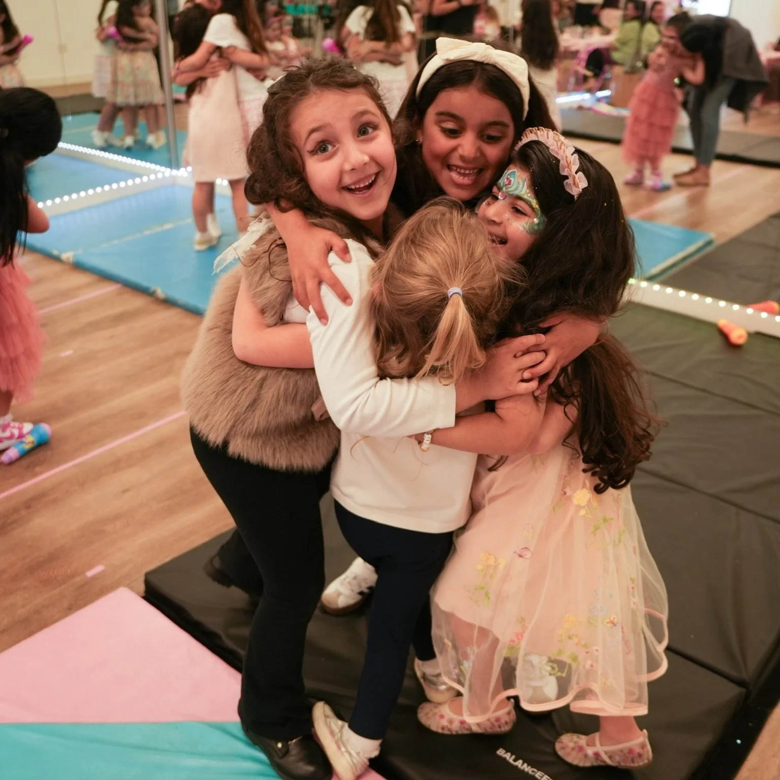 Ultimate Danzone Birthday 🎂✨

Our studio became the ultimate party zone as we celebrated one of our tiny dancers! From getting glammed up with hair styling and face paint to learning some epic choreography, it was a day full of nonstop fun. DM us to