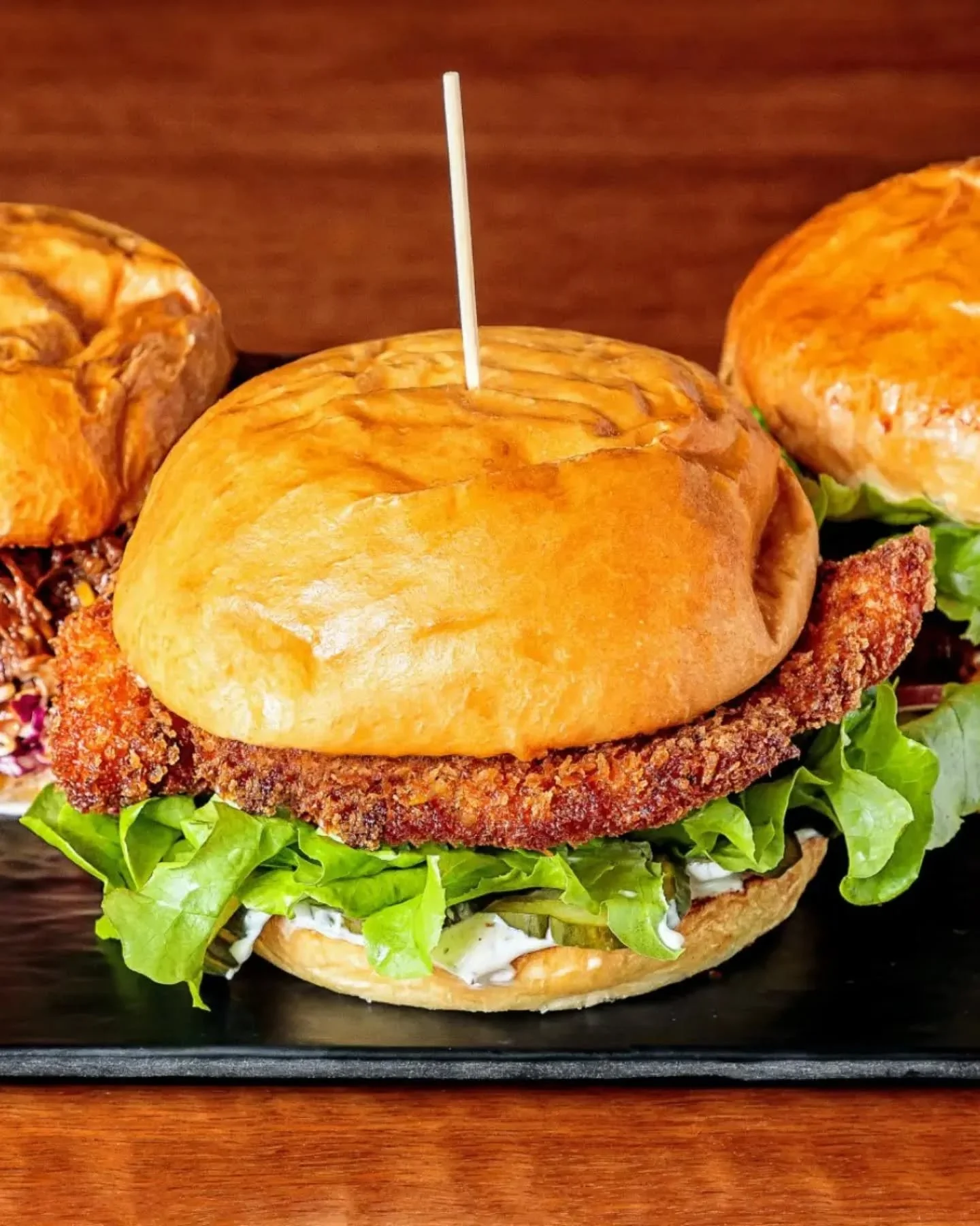 Golden, crispy, juicy, and only $10. 😍 Today we&rsquo;re serving up our fried chicken burger all lunch long. Your tastebuds (and your wallet) will thank you.

#chickenburger #brisbane #fishlane #burgerdeal